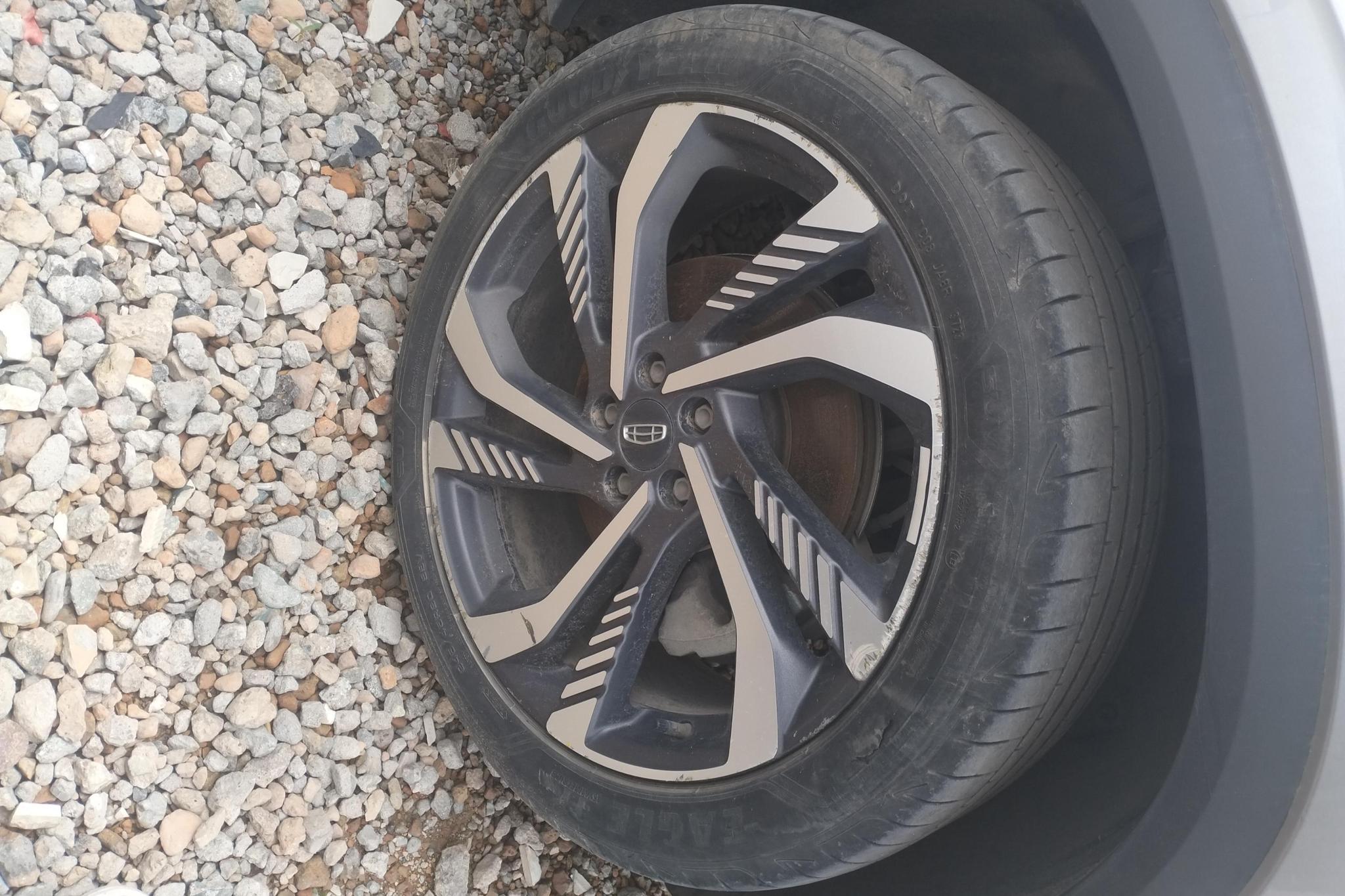 Geely Monjaro L 2024 2.0TD AT