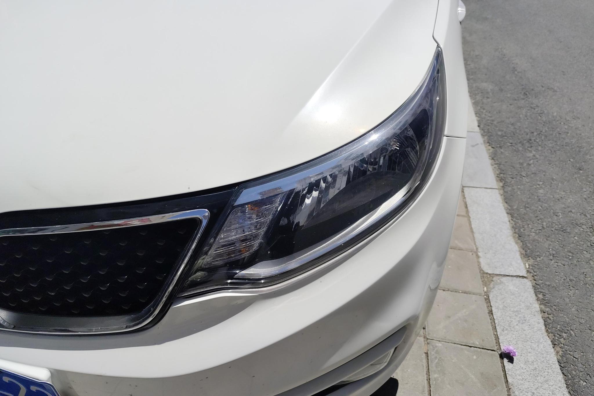 Kia K2 2015 1.4L MT GLS
