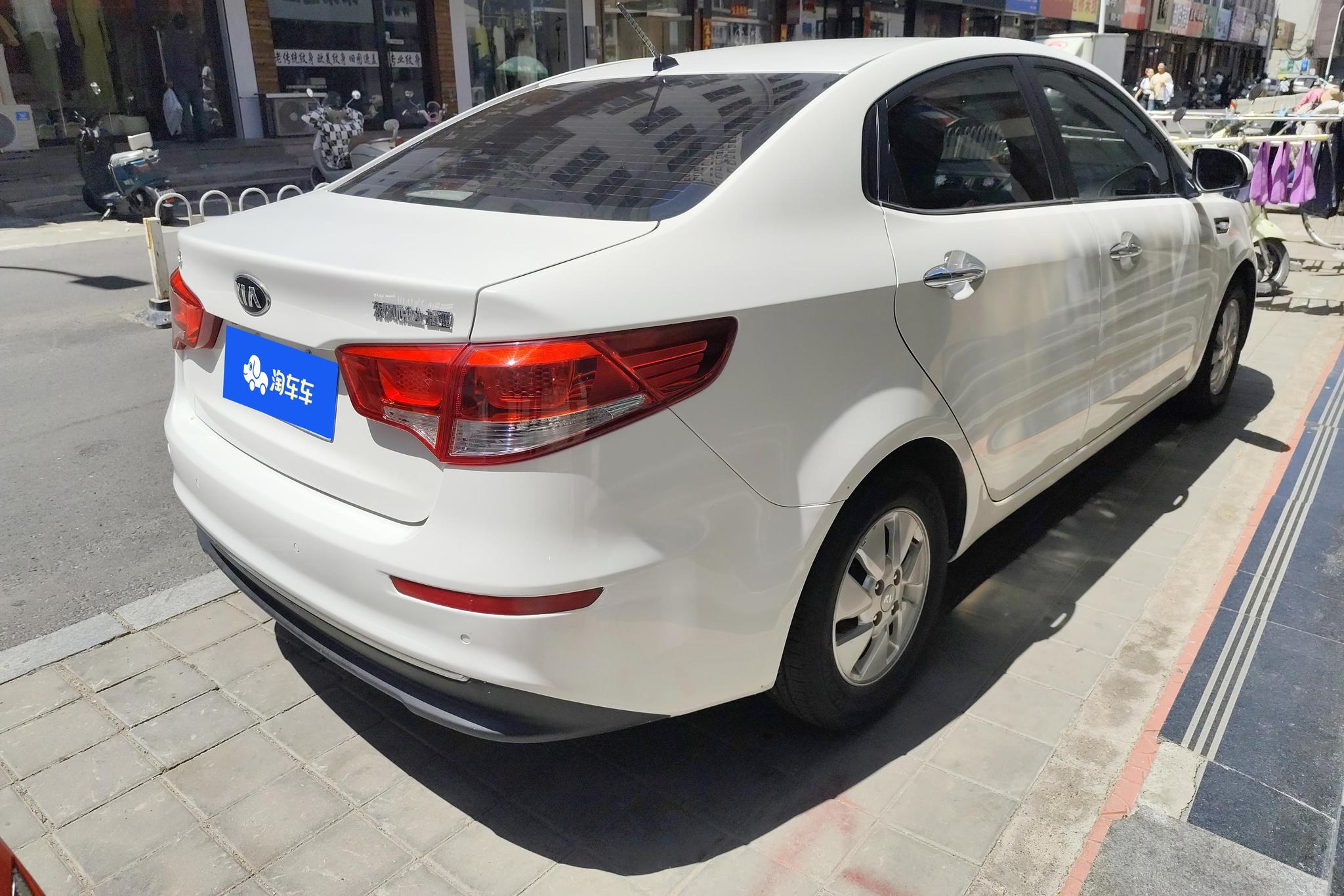 Kia K2 2015 1.4L MT GLS