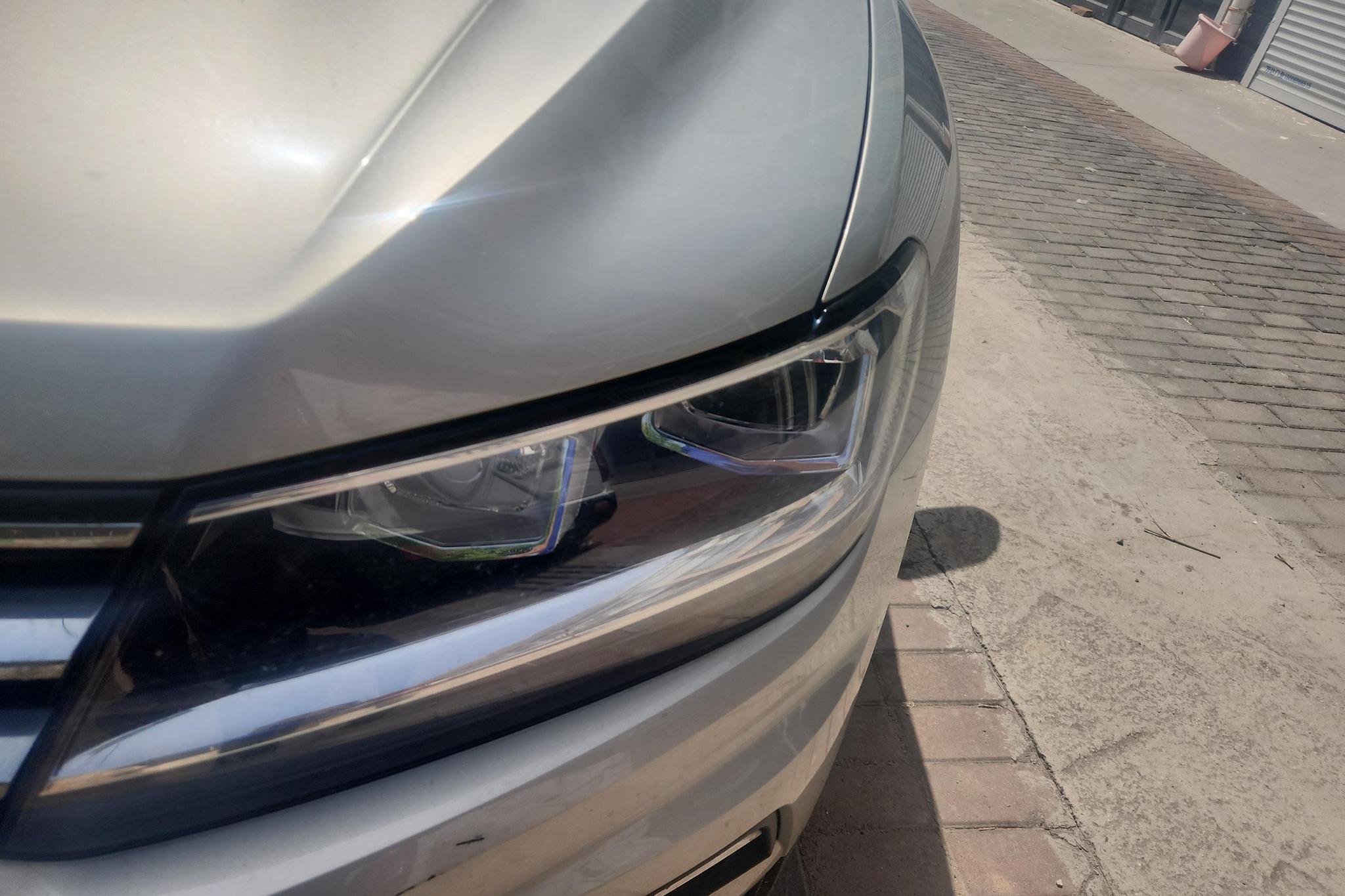 Volkswagen Tiguan L L 2020 330TSI AT Comfort V