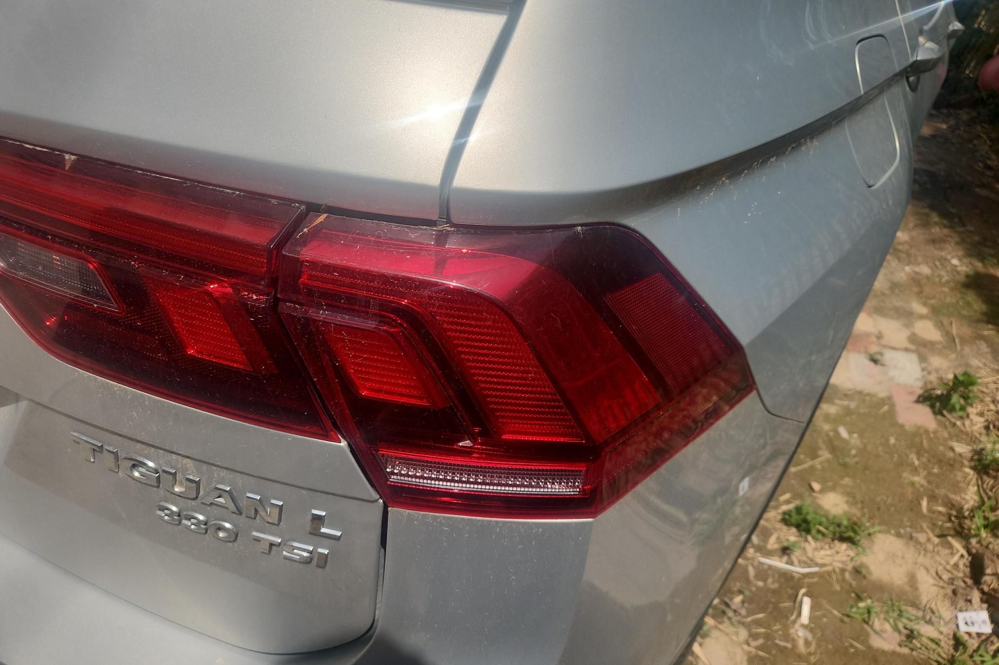 Volkswagen Tiguan L L 2020 330TSI AT Comfort V