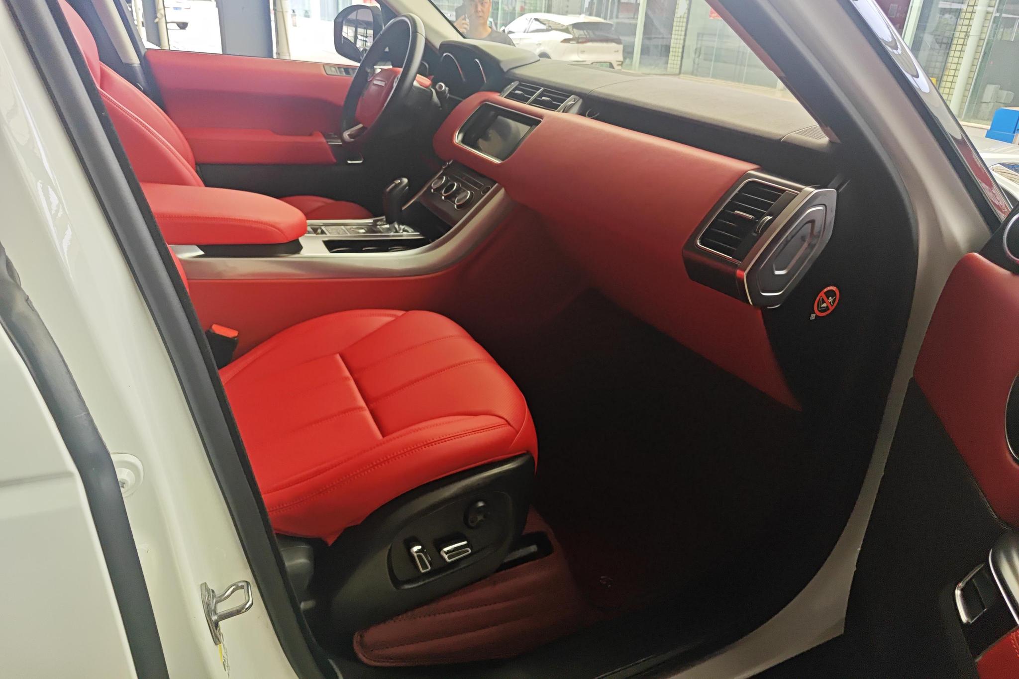 Land Rover Range Rover Sport Sport 2016 3.0 SDV6 HSE