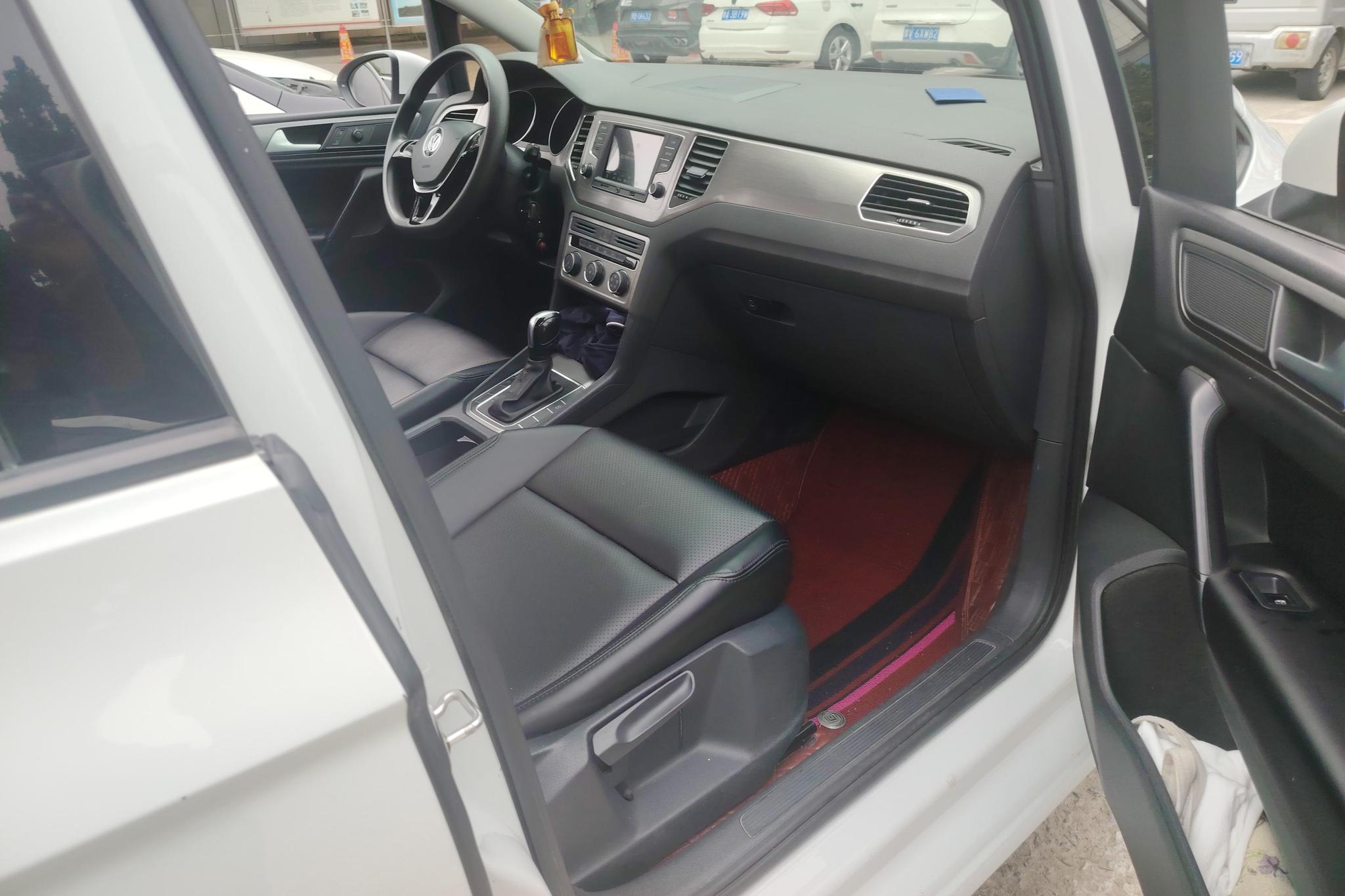 Volkswagen Golf · 2016 1.6L AT Comfort