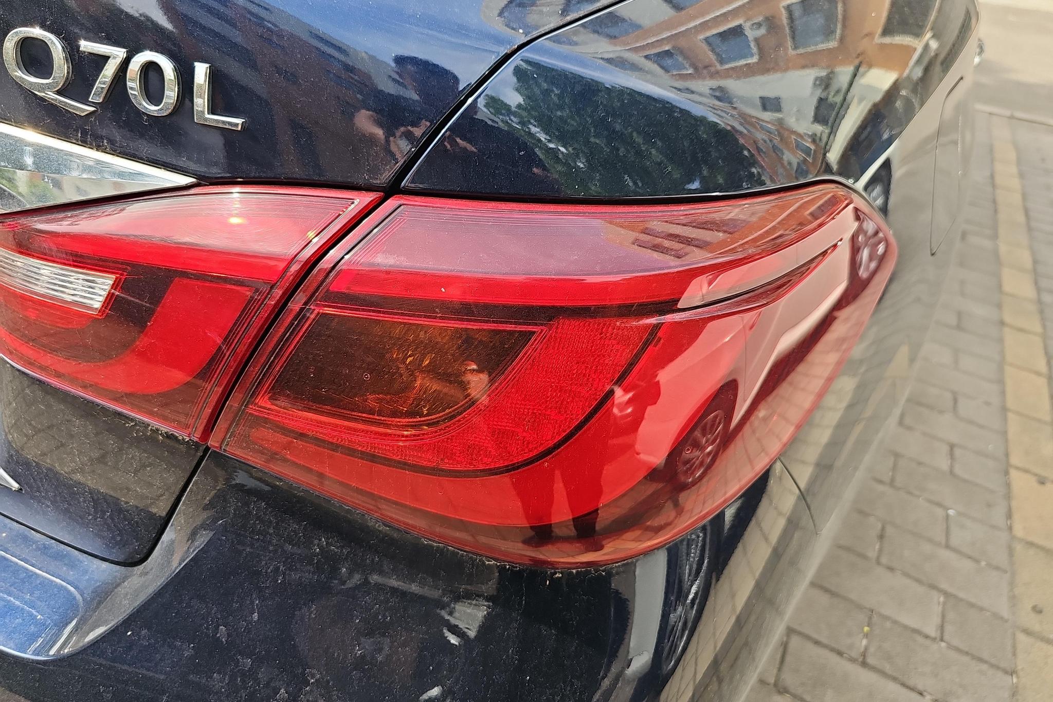 Infiniti Q70 2017 Q70L 2.5L Enjoy