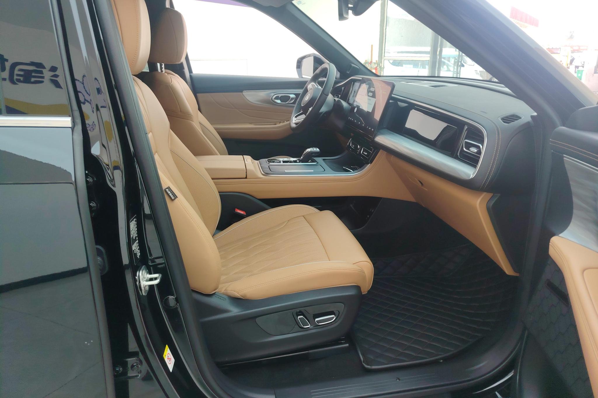 GAC GS8 2024 2.0TGDI Luxury Smart Connect