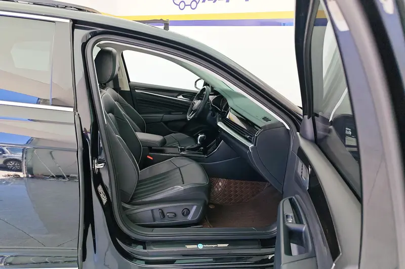 Volkswagen Passat — фото 11