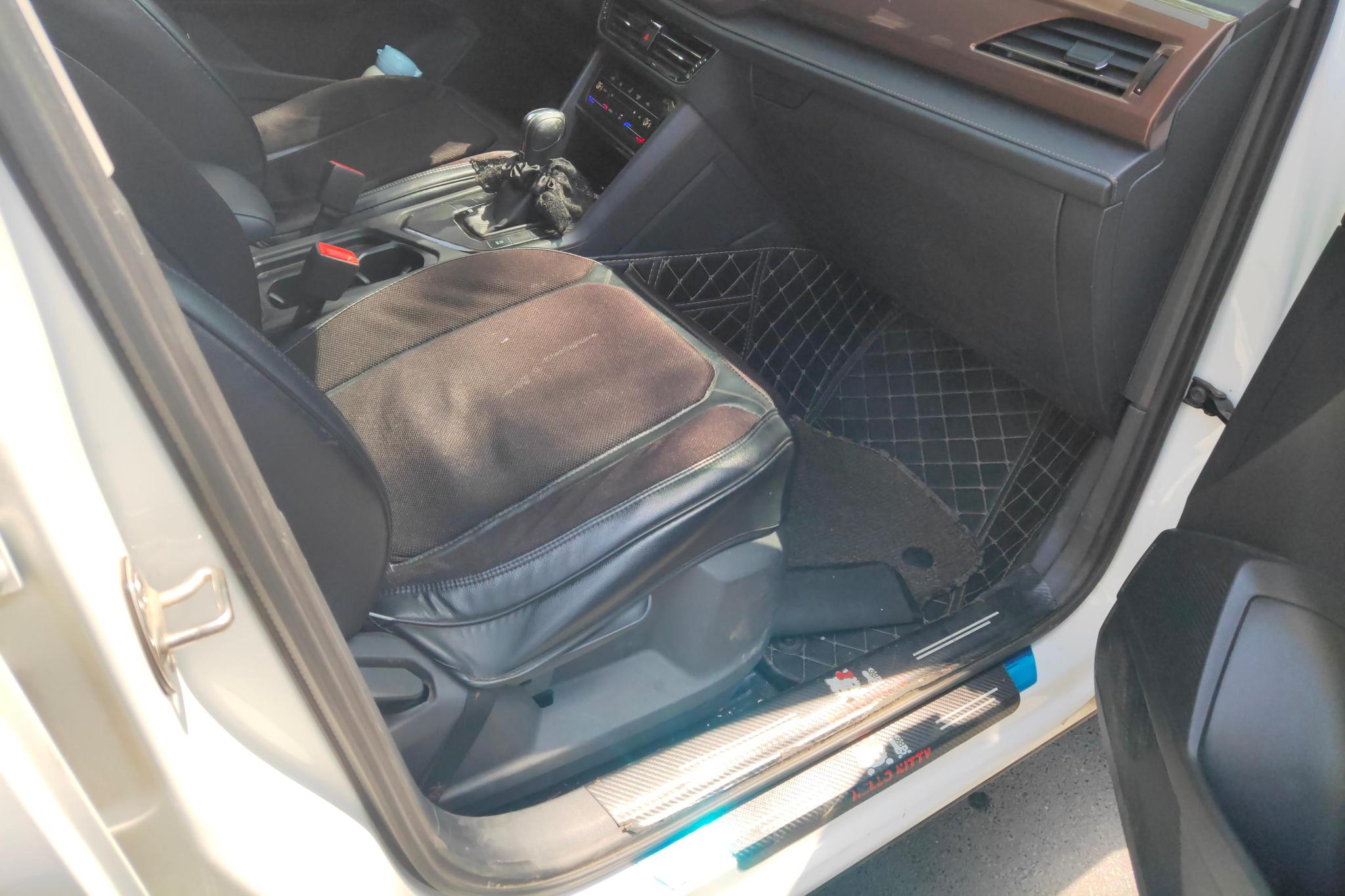 Volkswagen Tharu 2021 280TSI Comfort