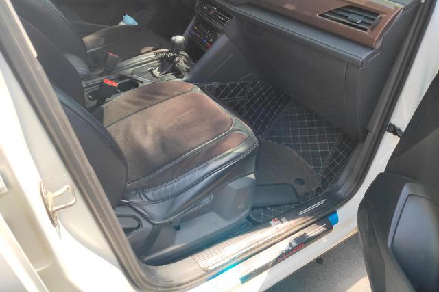 Volkswagen Tharu 2021 280 TSI 2 WD — фото 10