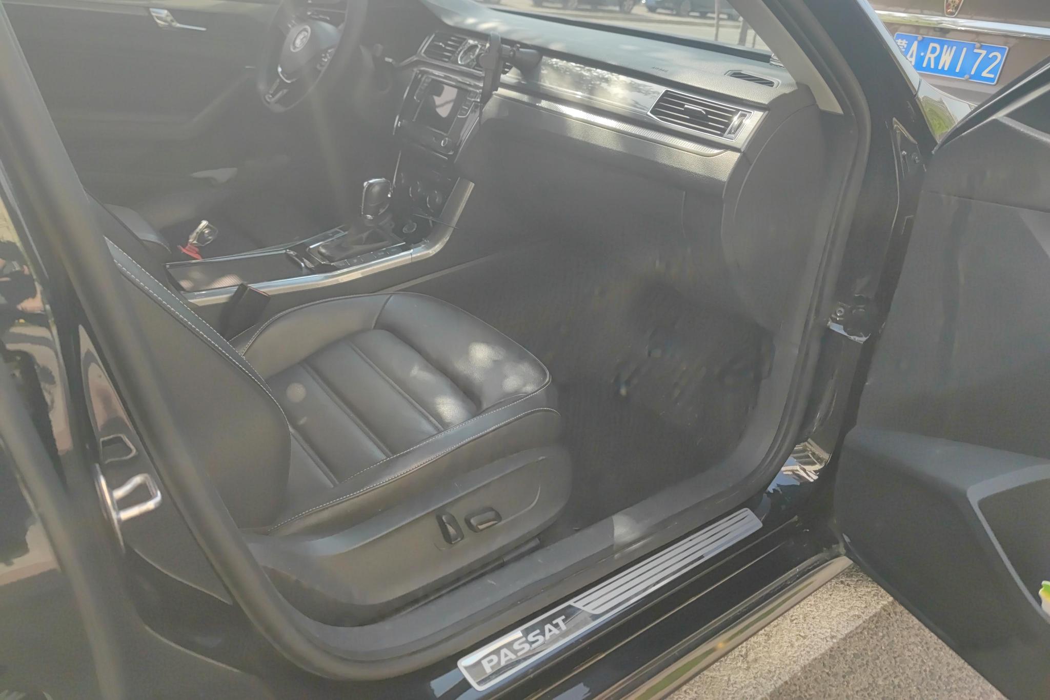 Volkswagen Passat 2017 330TSI DSG