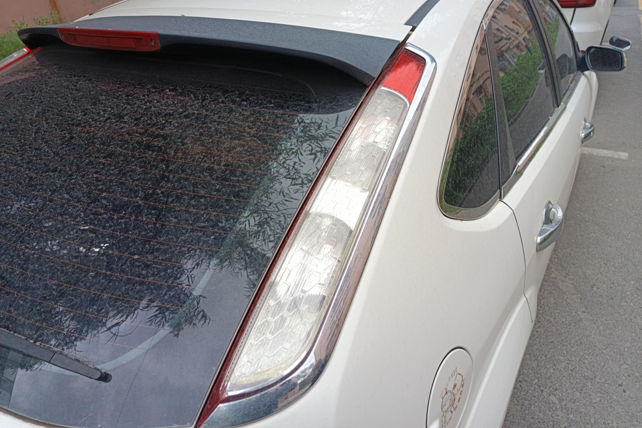 Ford Focus 2013 1.8L MT
