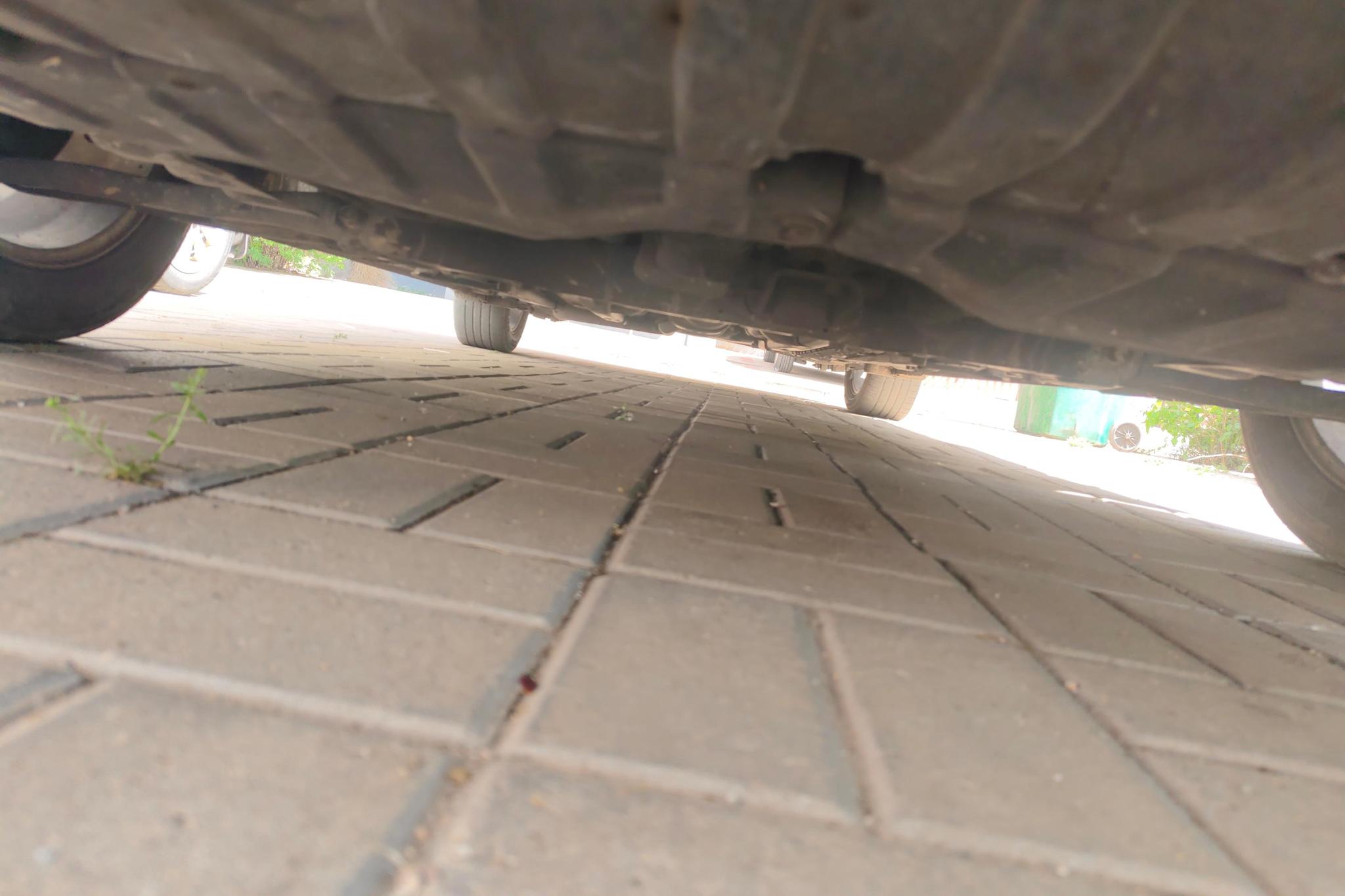 Hyundai Elantra 2012 1.6L MT Lead