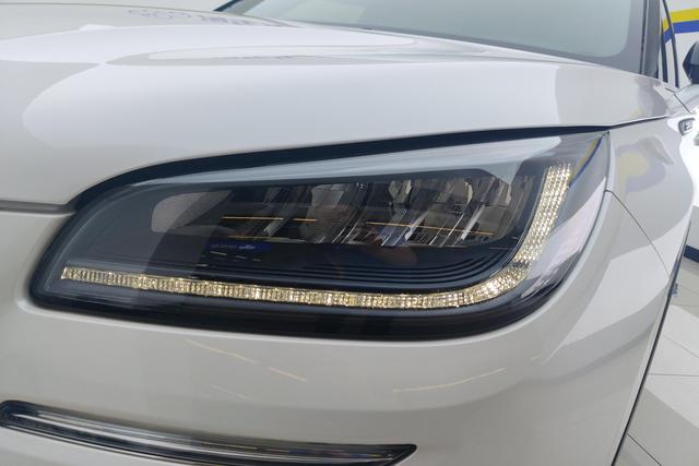 Lincoln Corsair 2022 2.0 T 2 WD — фото 4