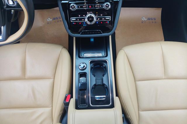 Lincoln Corsair 2022 2.0 T 2 WD — фото 14