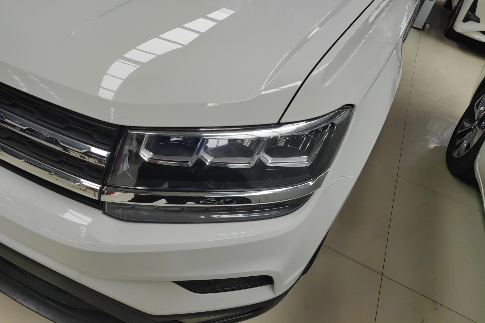 Volkswagen Tuyue 2022 Белый из Китая