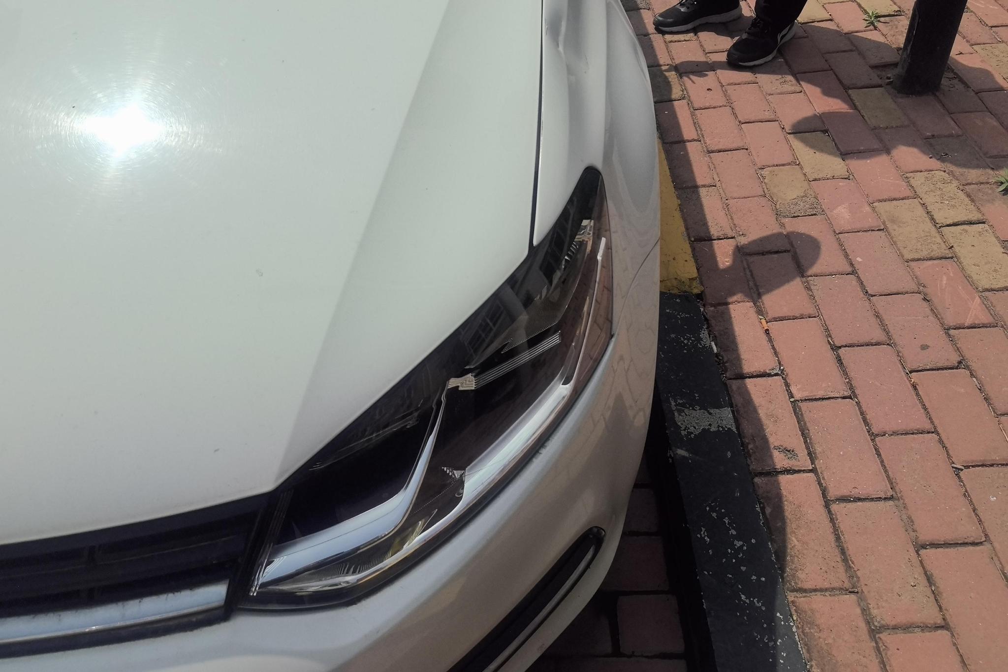 Volkswagen Polo 2014 1.4L AT Comfort