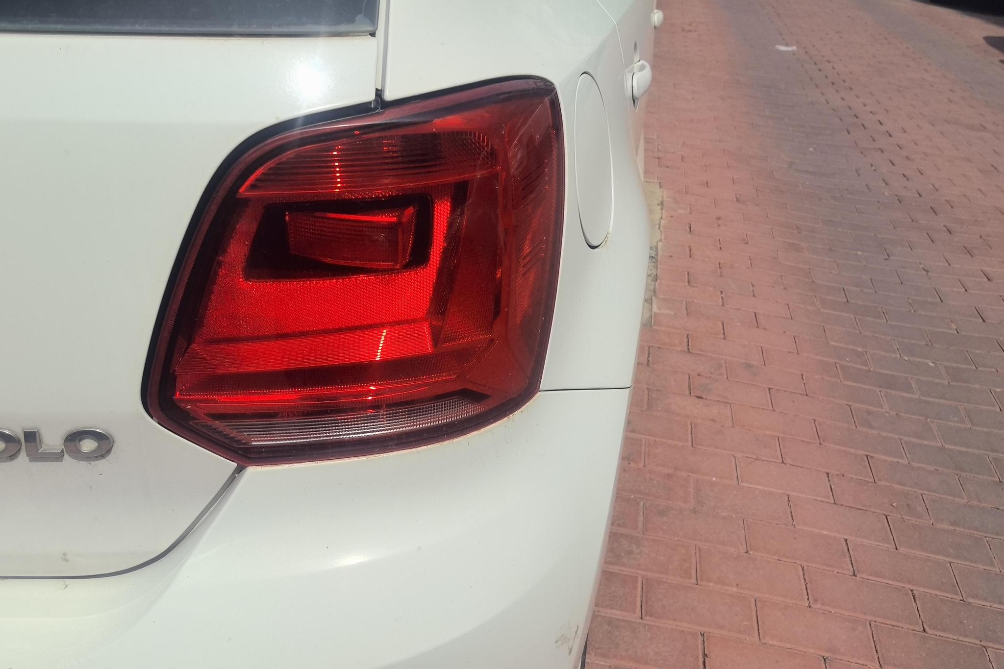 Volkswagen Polo 2014 1.4L AT Comfort