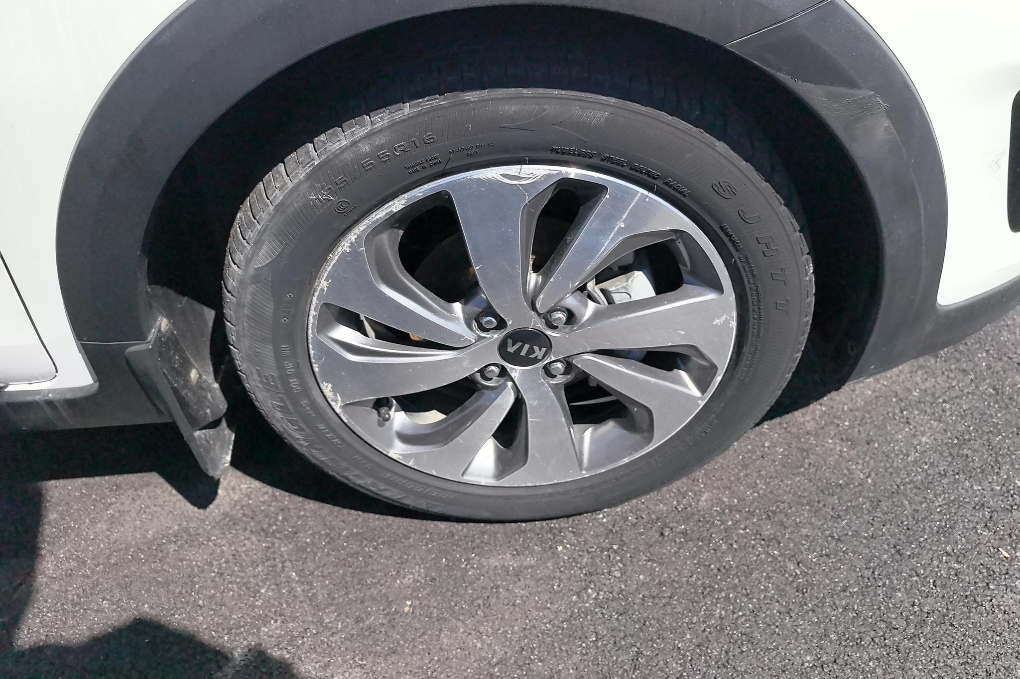 Kia KX CROSS 2018 1.6L AT