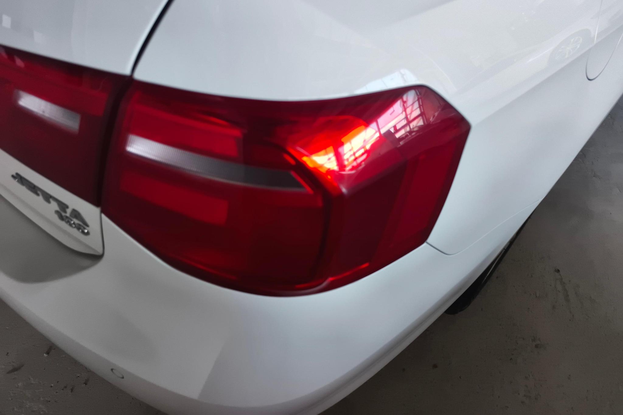 Volkswagen Jetta 2015 1.6L AT Comfort