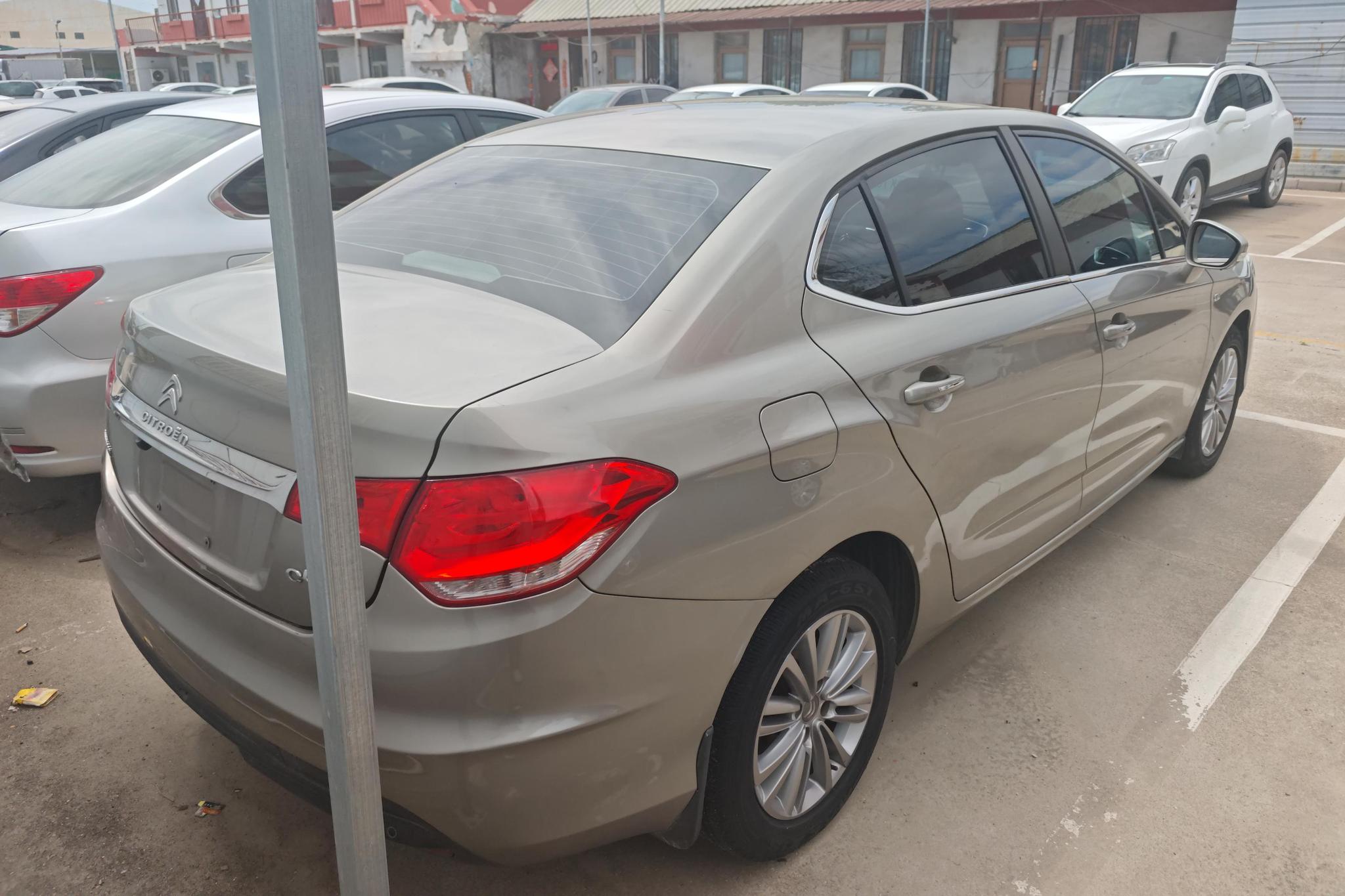 Citroen C4L 2013 1.8L AT