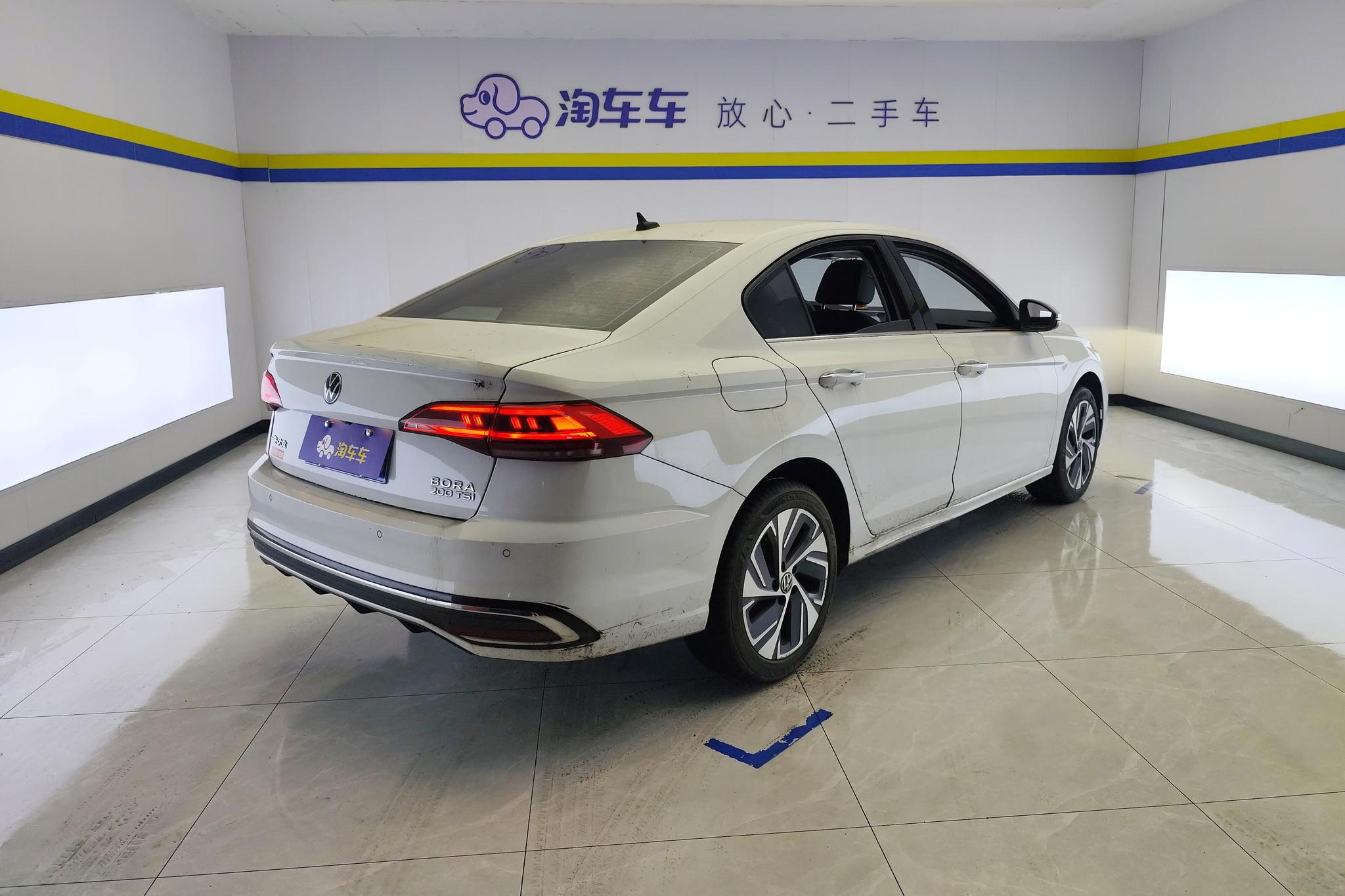 Volkswagen Bora 2023 200TSI DSG PRO