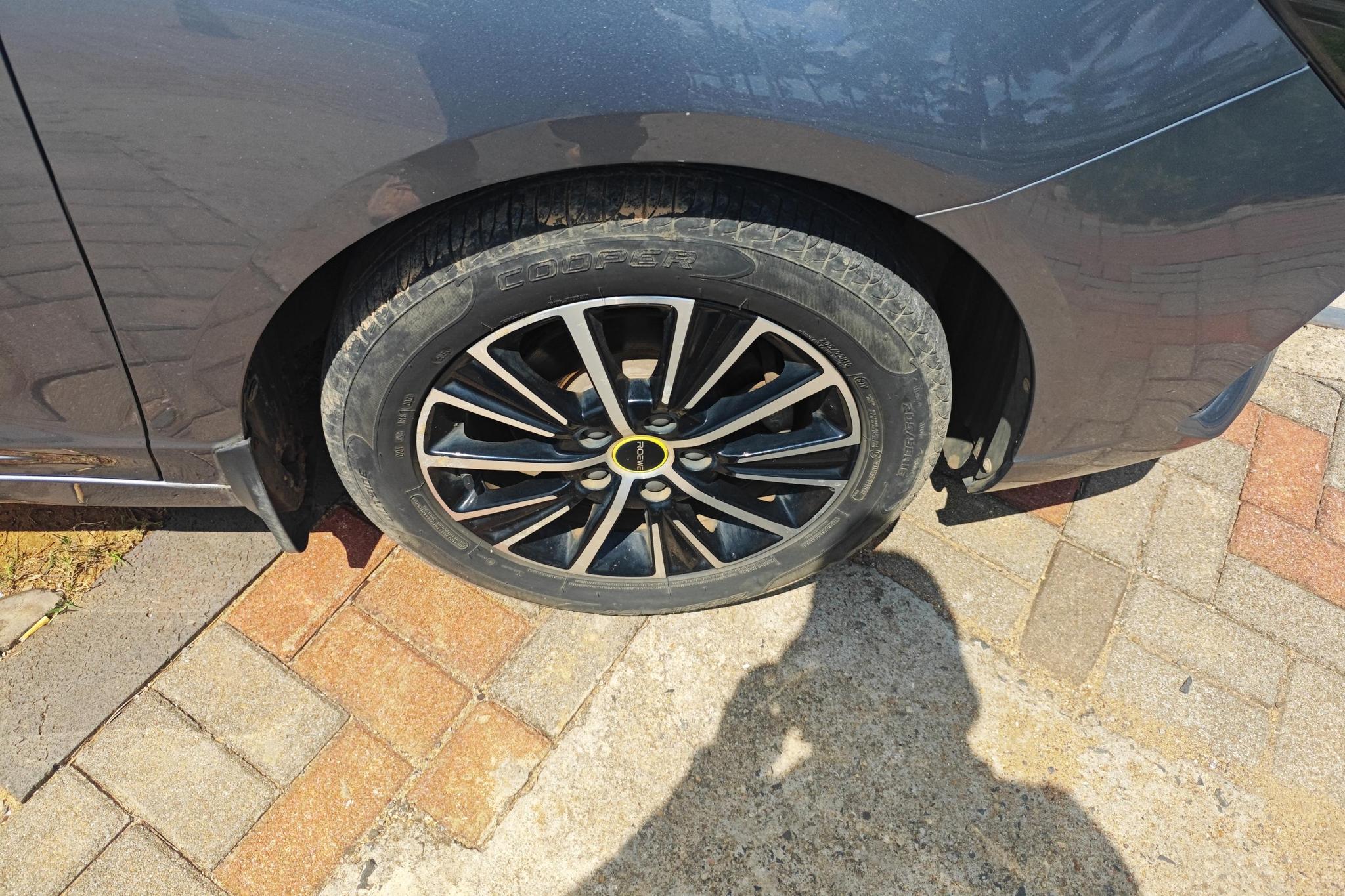 Roewe i5 2021 1.5L CVT