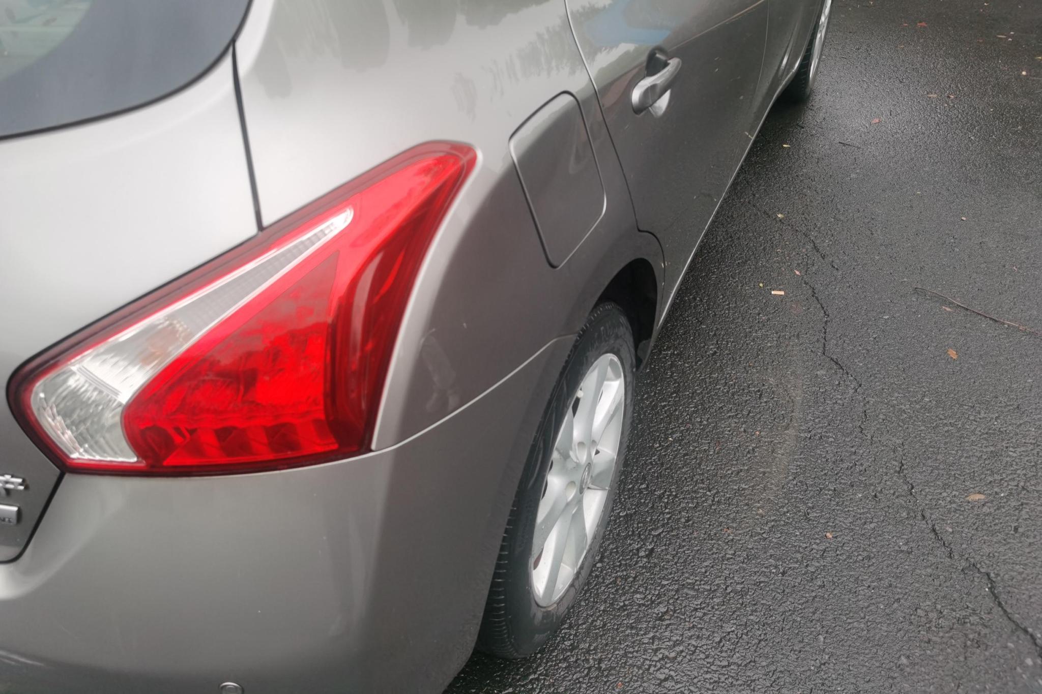 Nissan Tiida 2011 1.6L CVT