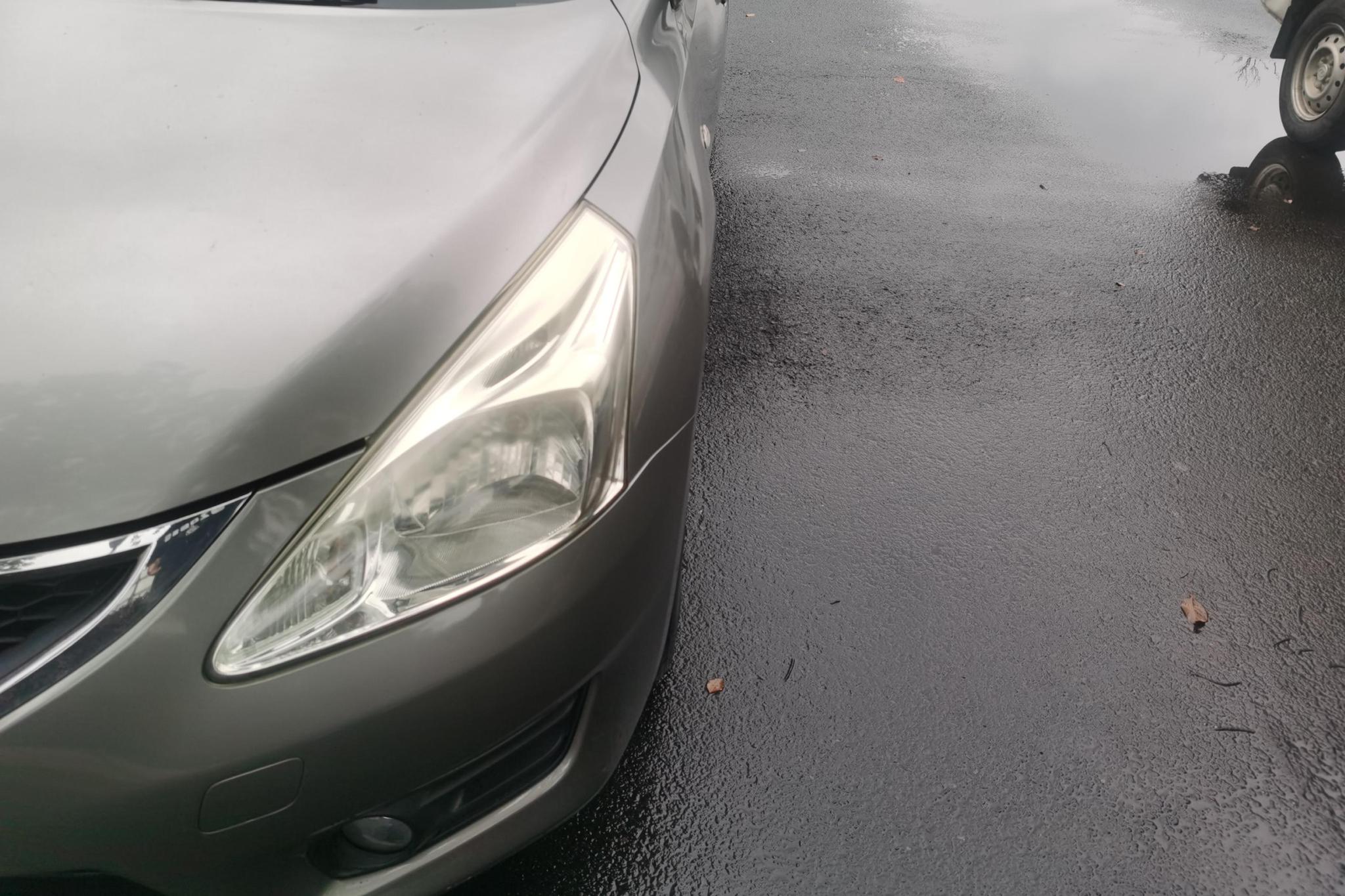 Nissan Tiida 2011 1.6L CVT