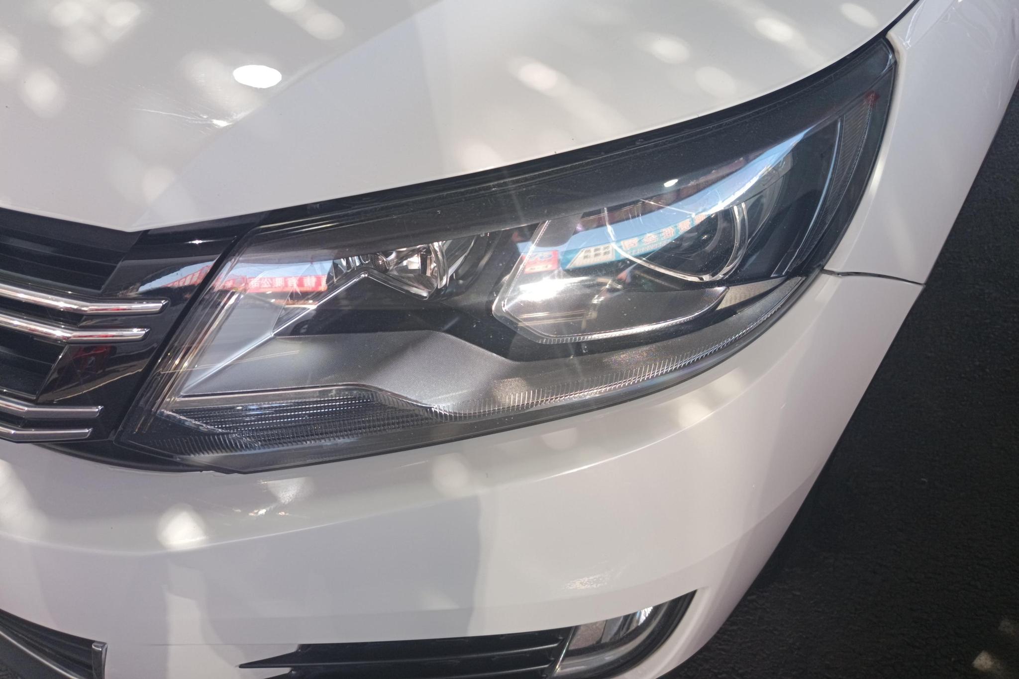 Volkswagen Tiguan 2015 1.8TSI AT Luxury