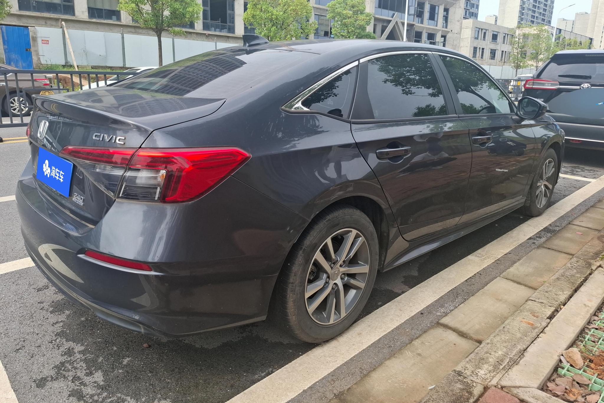Honda Civic 2023 240TURBO CVT