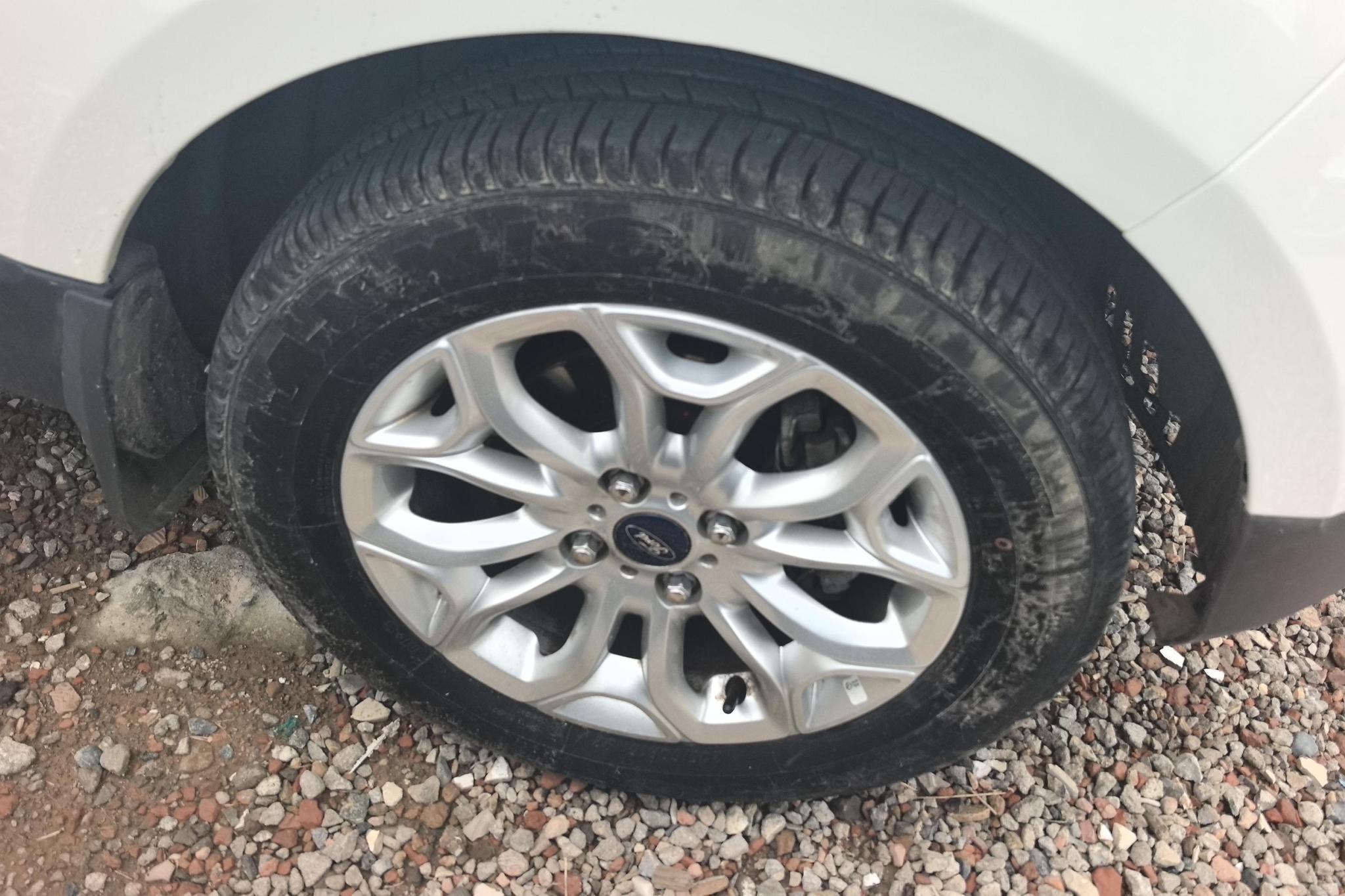 Ford EcoSport 2013 1.5L AT Luxury