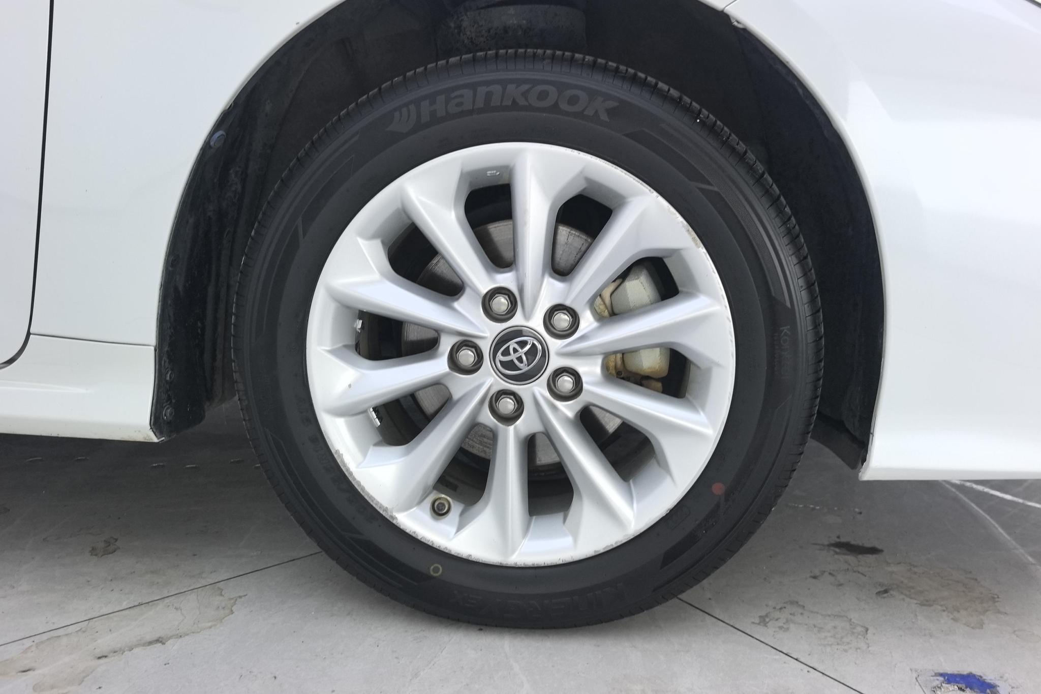 Toyota Corolla id 4453762 из Китая 8
