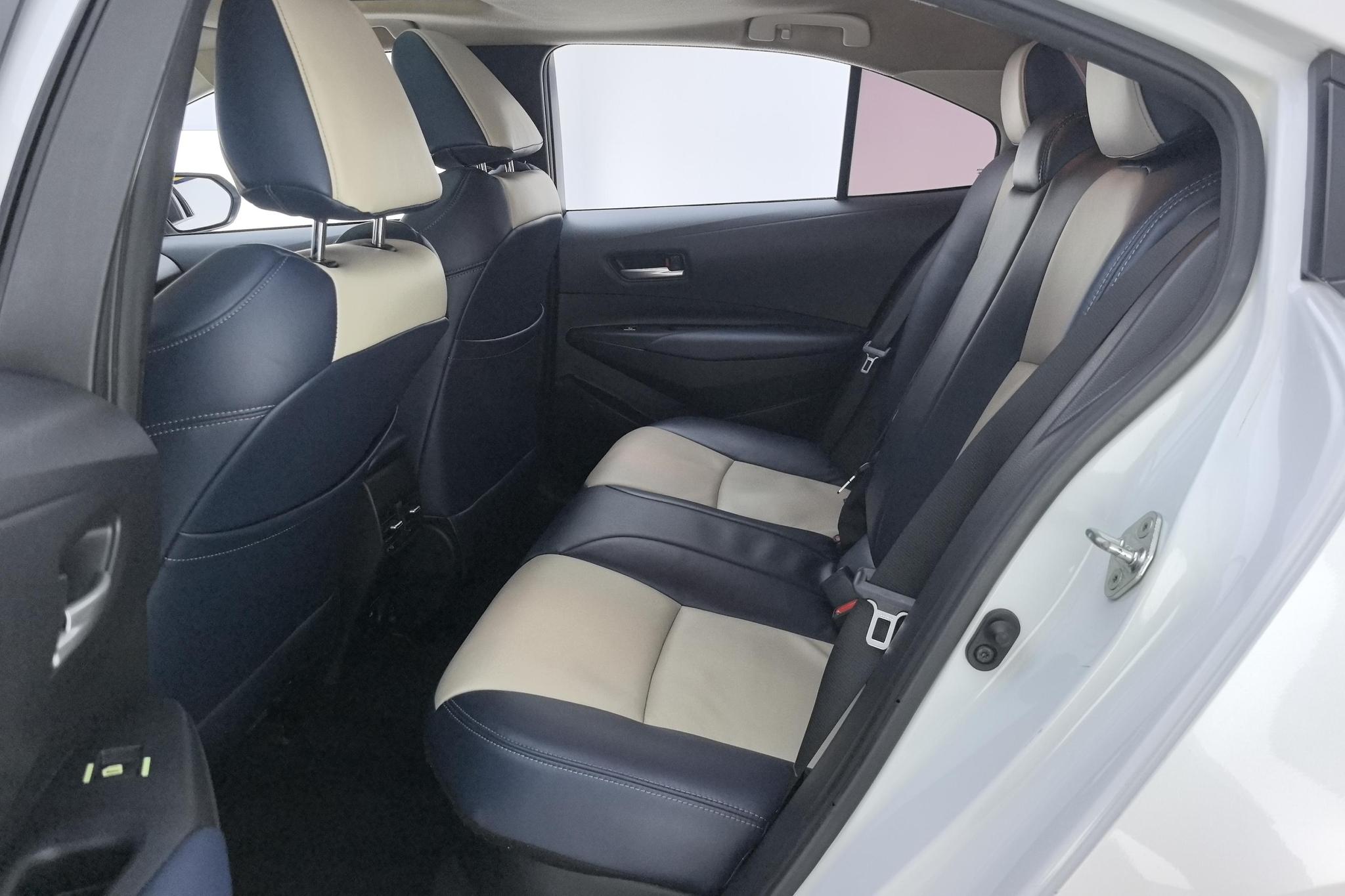 Toyota Corolla id 4453762 из Китая 11