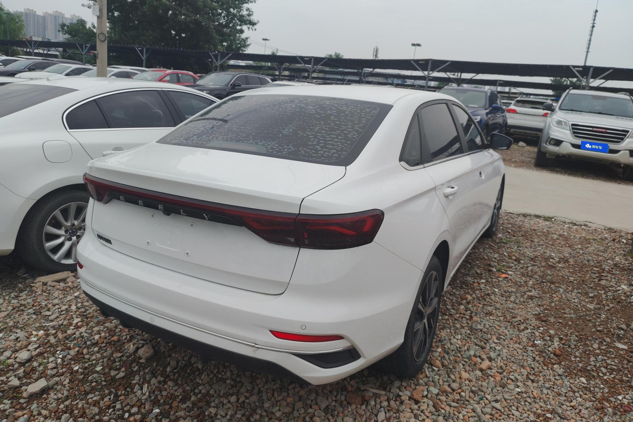 Geely Emgrand 2022 4 1.5L CVT Flagship
