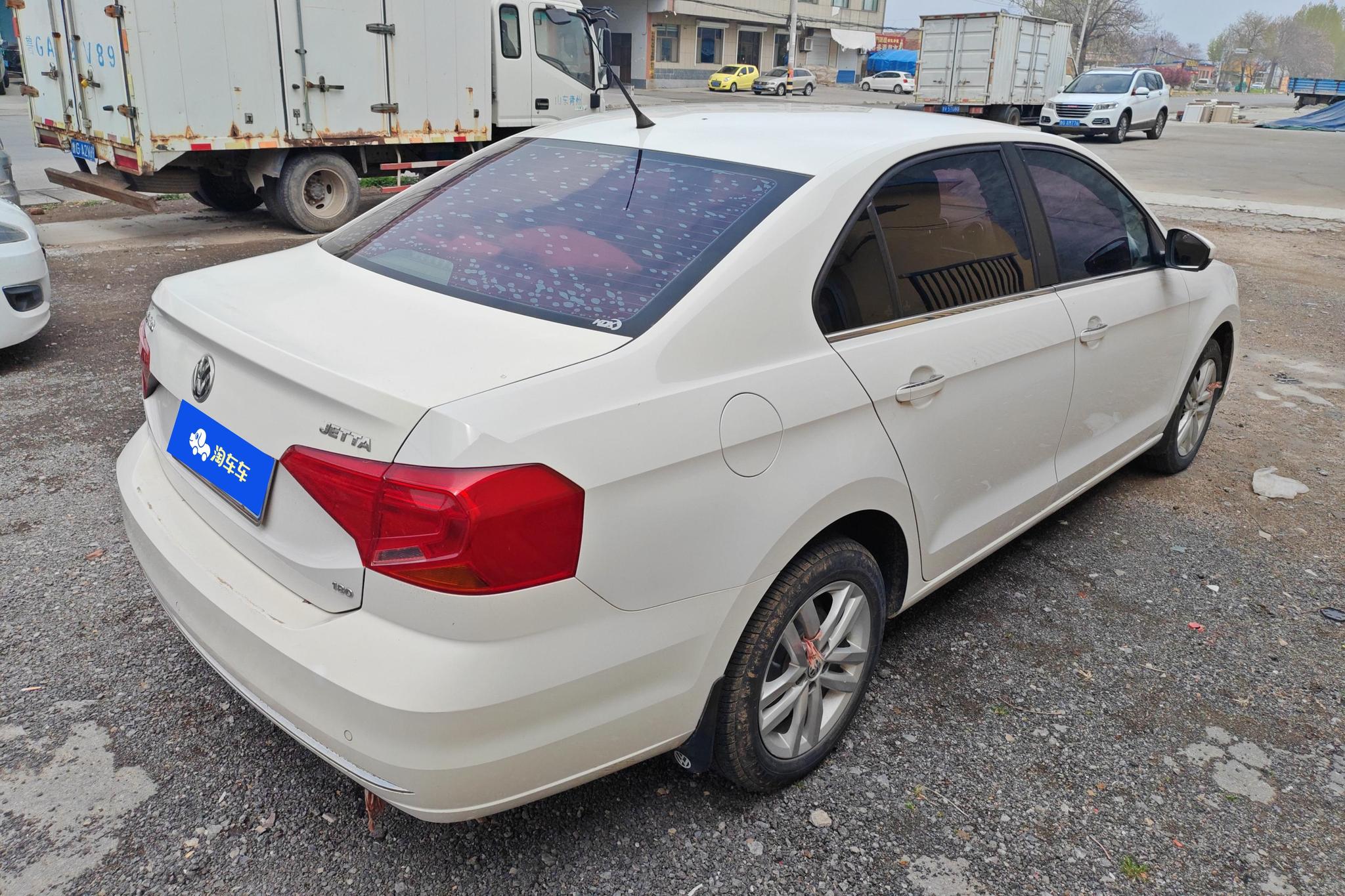 Volkswagen Jetta 2017 1.5L MT Comfort