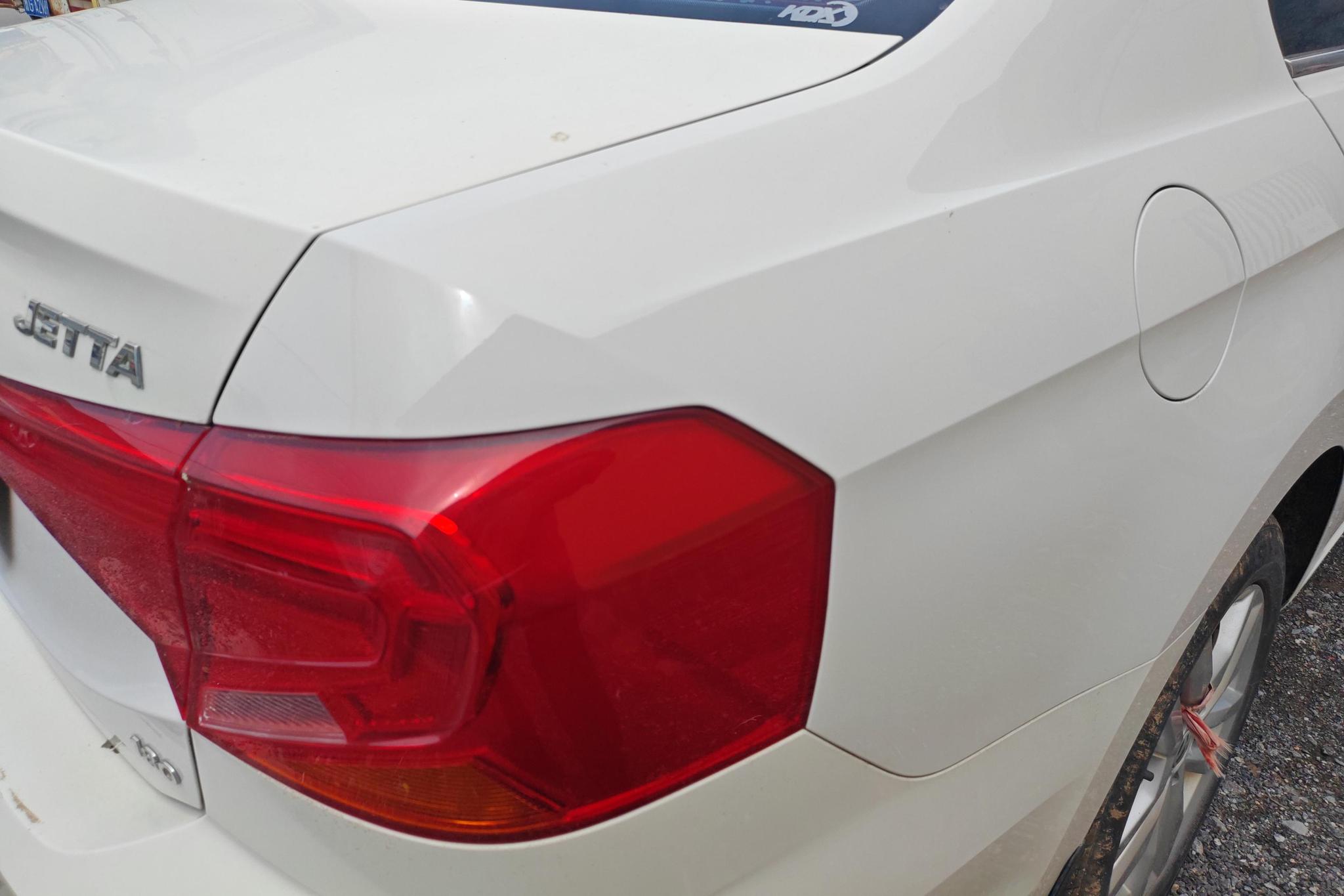 Volkswagen Jetta 2017 1.5L MT Comfort