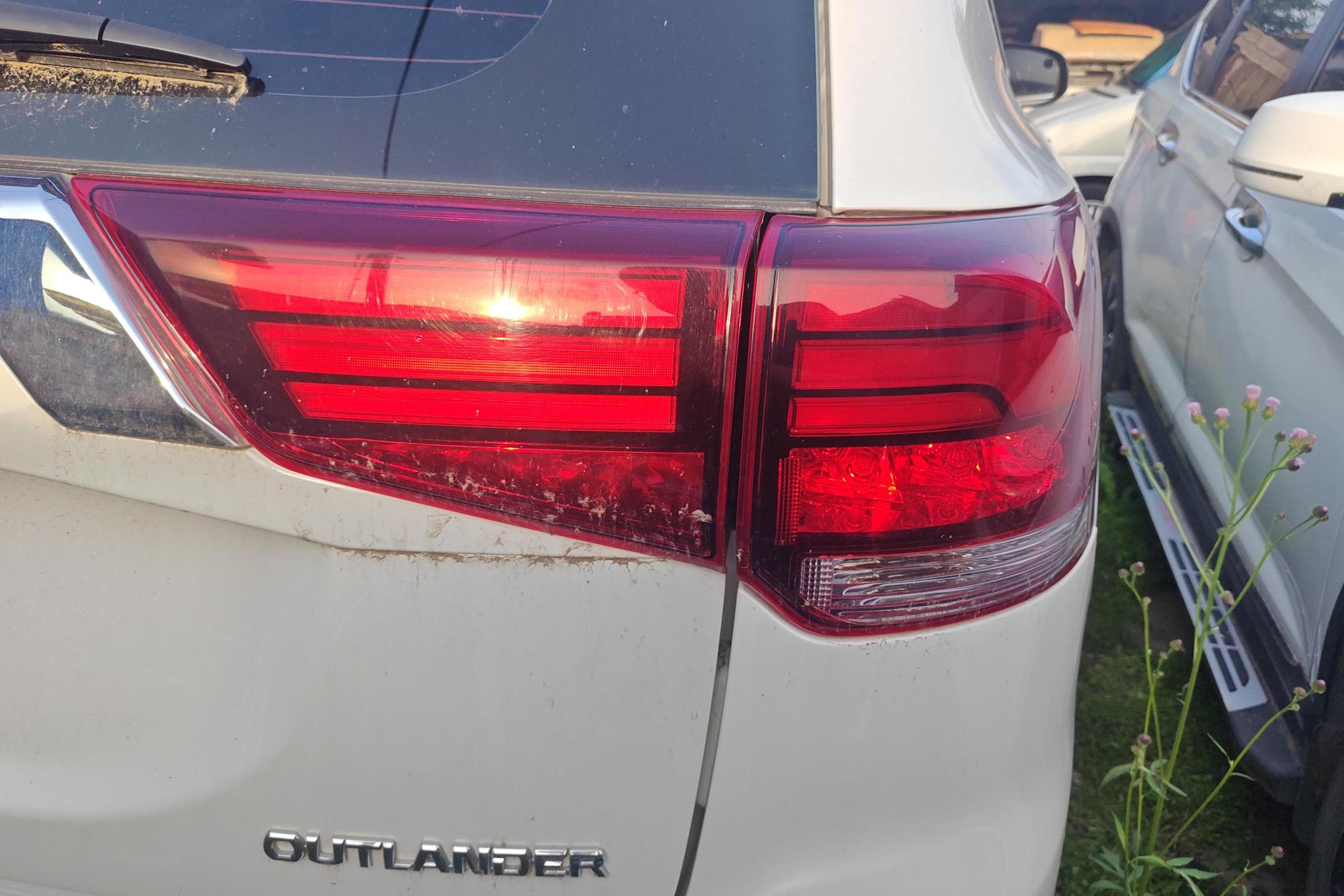 Mitsubishi Outlander 2018 2.0L 5 мест