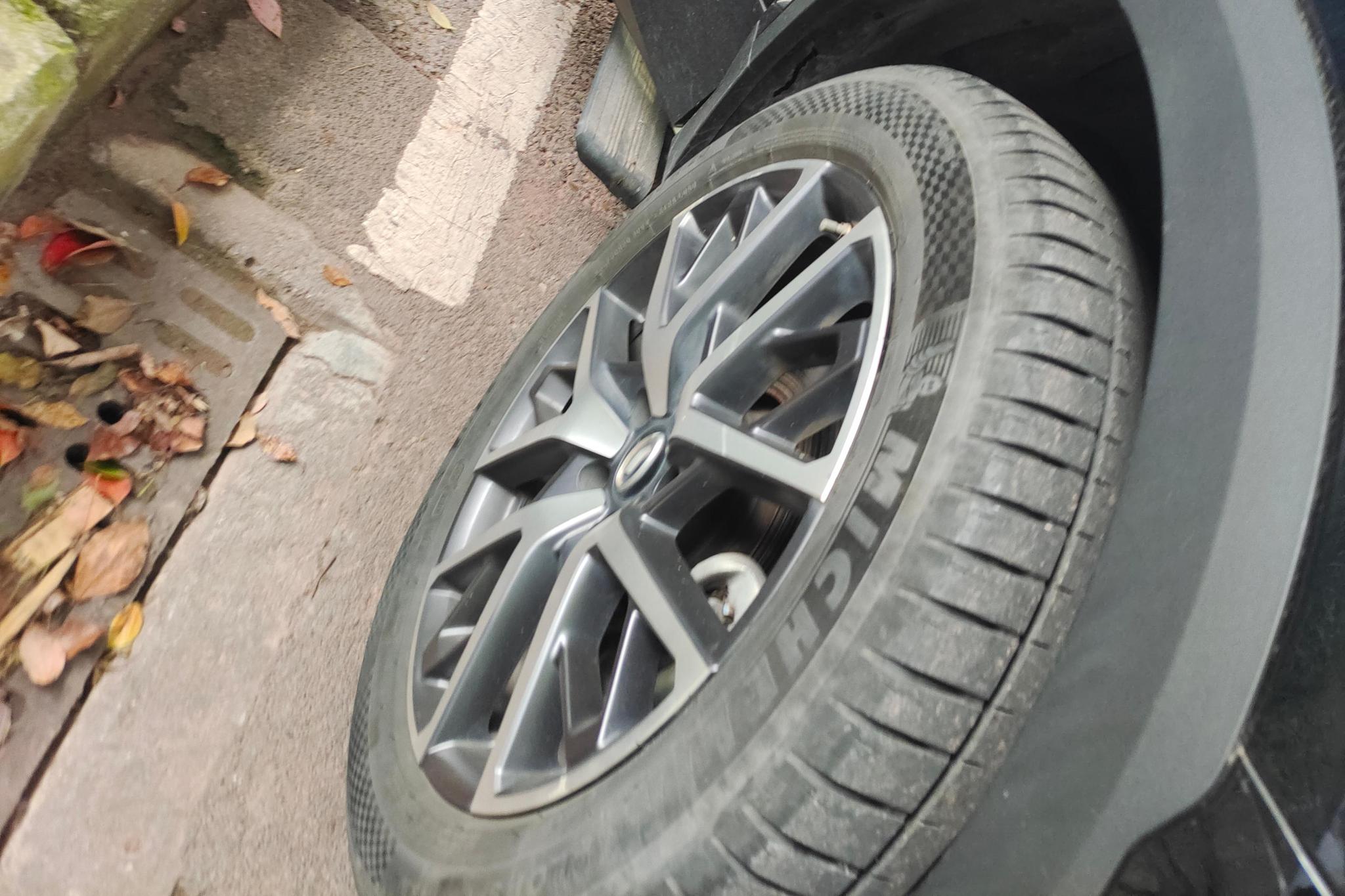 GAC GS8 2022 2.0TGDI Luxury 7 мест