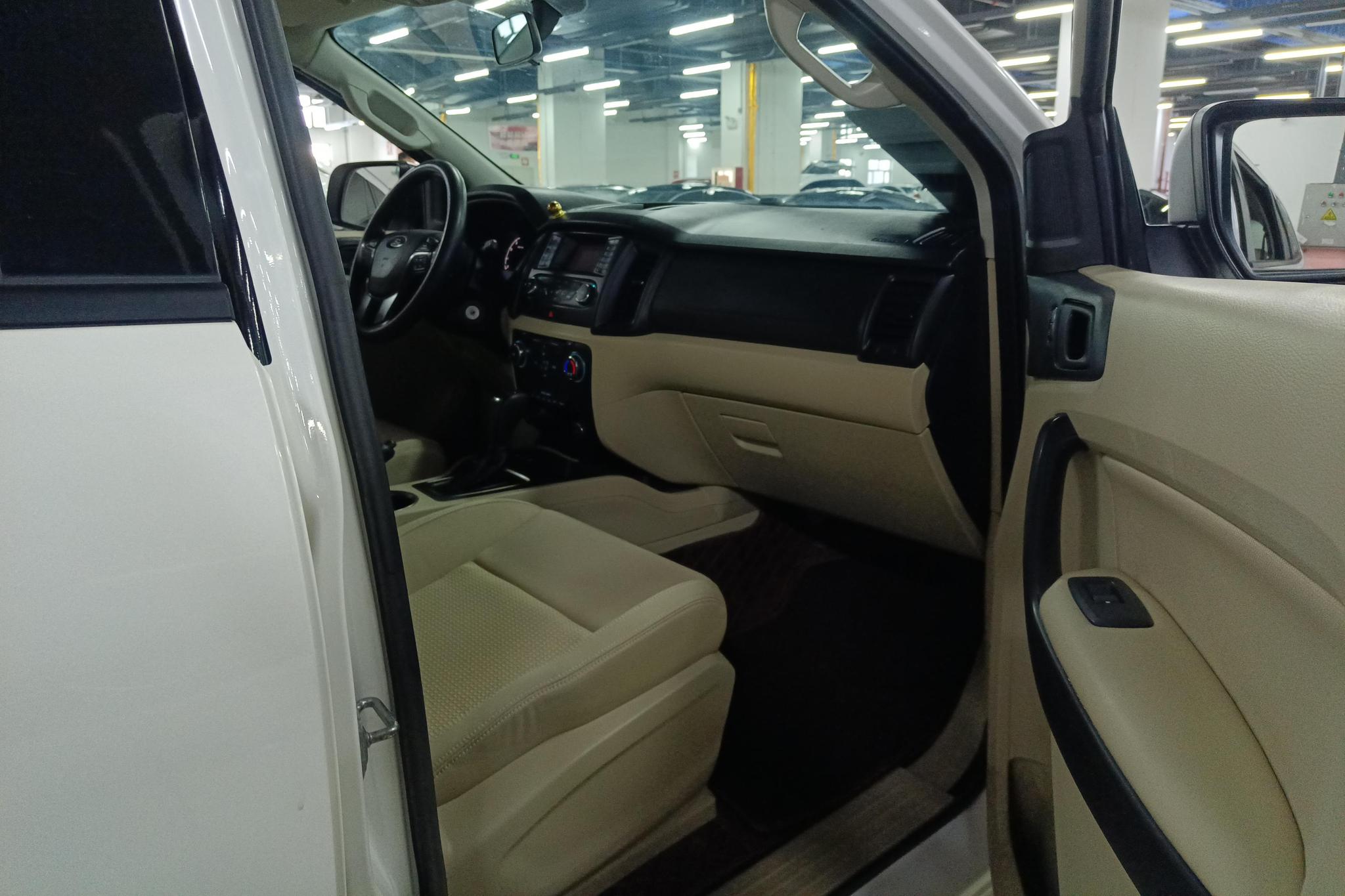 Ford Everest 2017 2.0T AT Luxury 5 мест