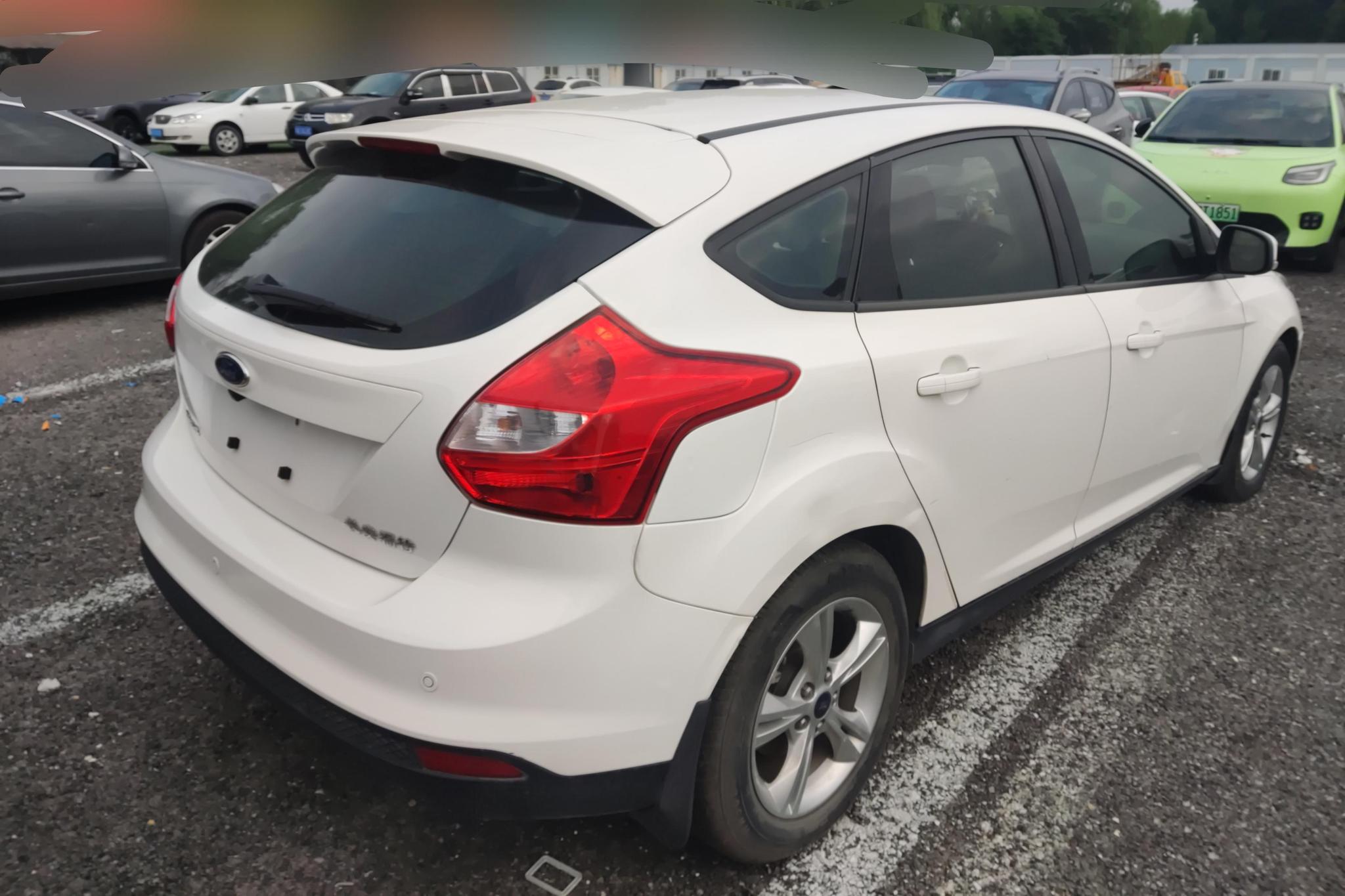 Ford Focus 2012 1.6L AT