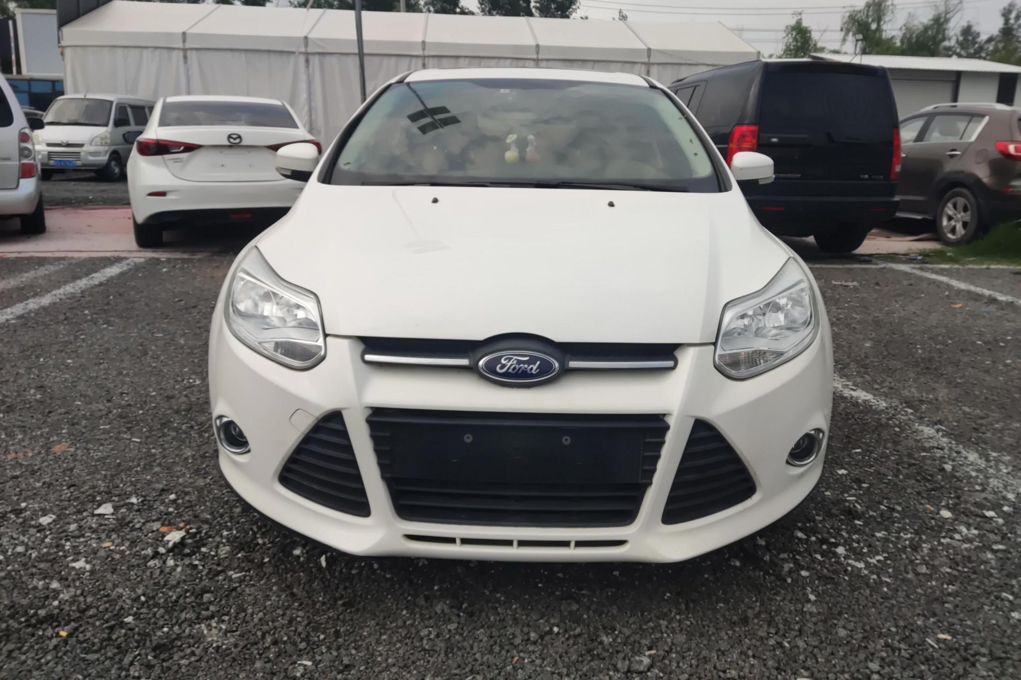 Ford Focus 2012 1.6L AT