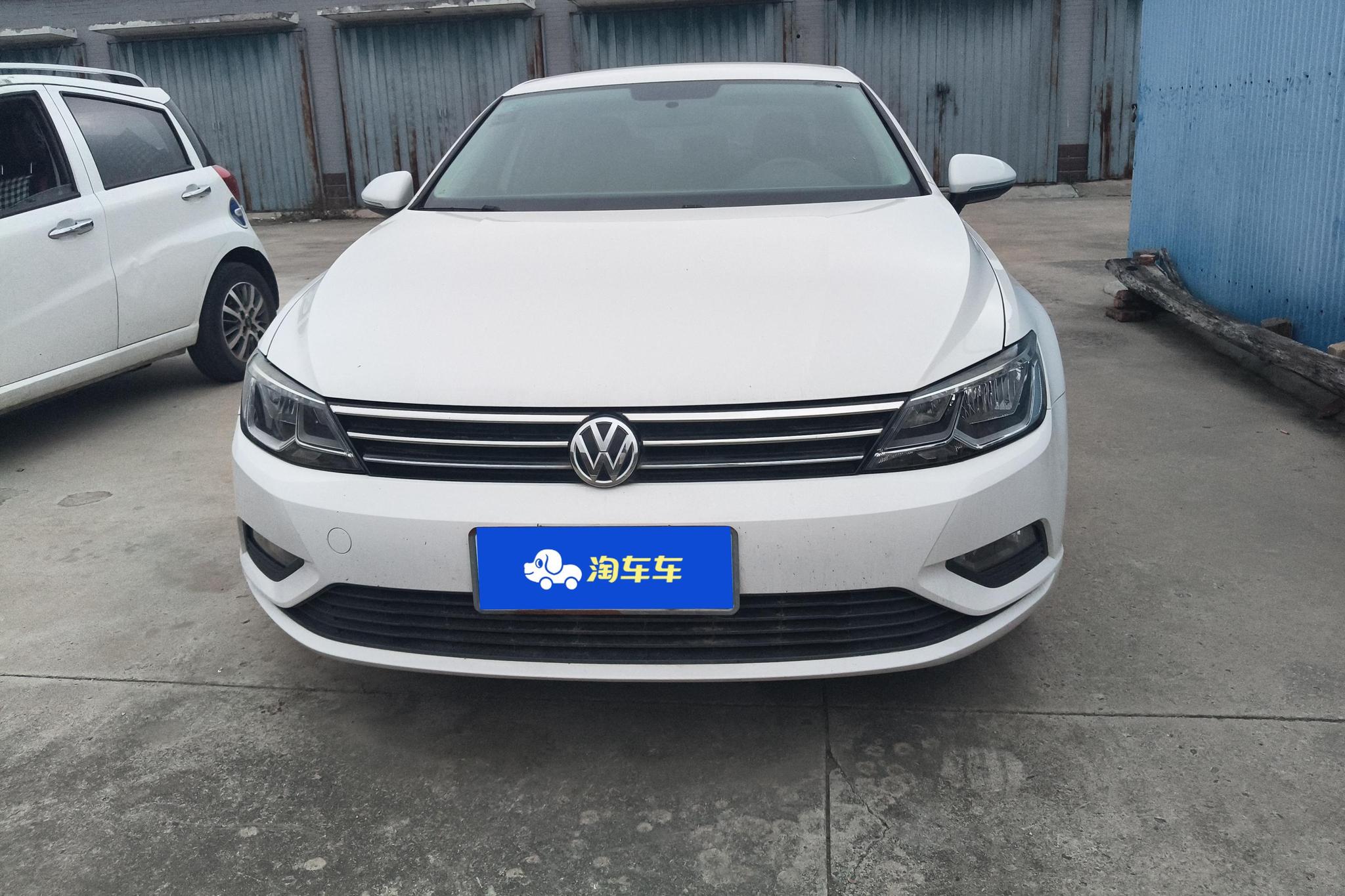 Volkswagen Lamando 2015 230TSI DSG