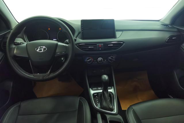 Hyundai Elantra — фото 12