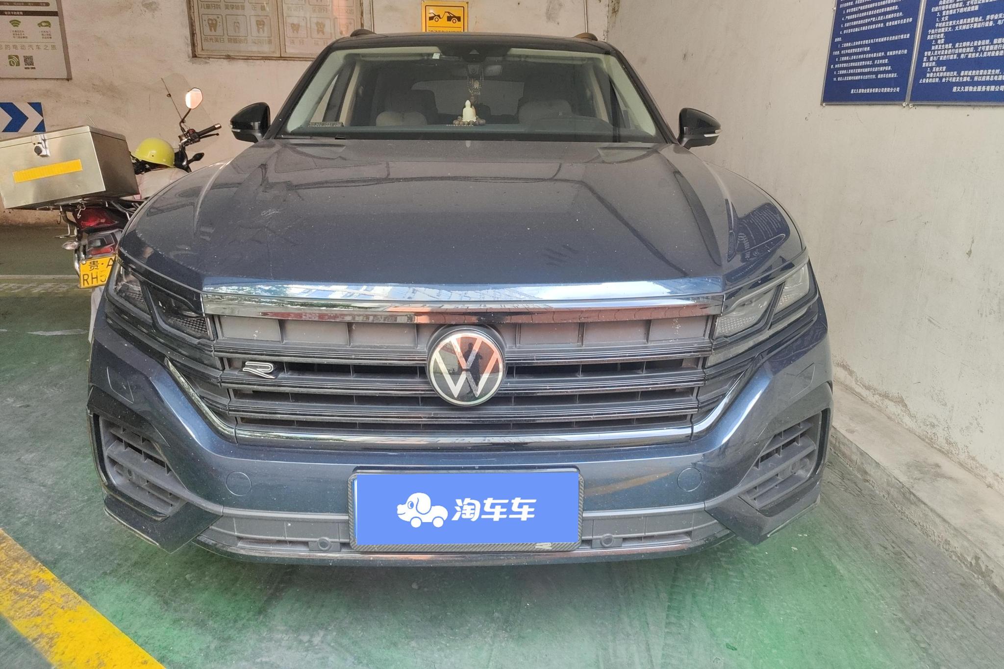 Volkswagen Touareg 2023 3.0TSI Sport