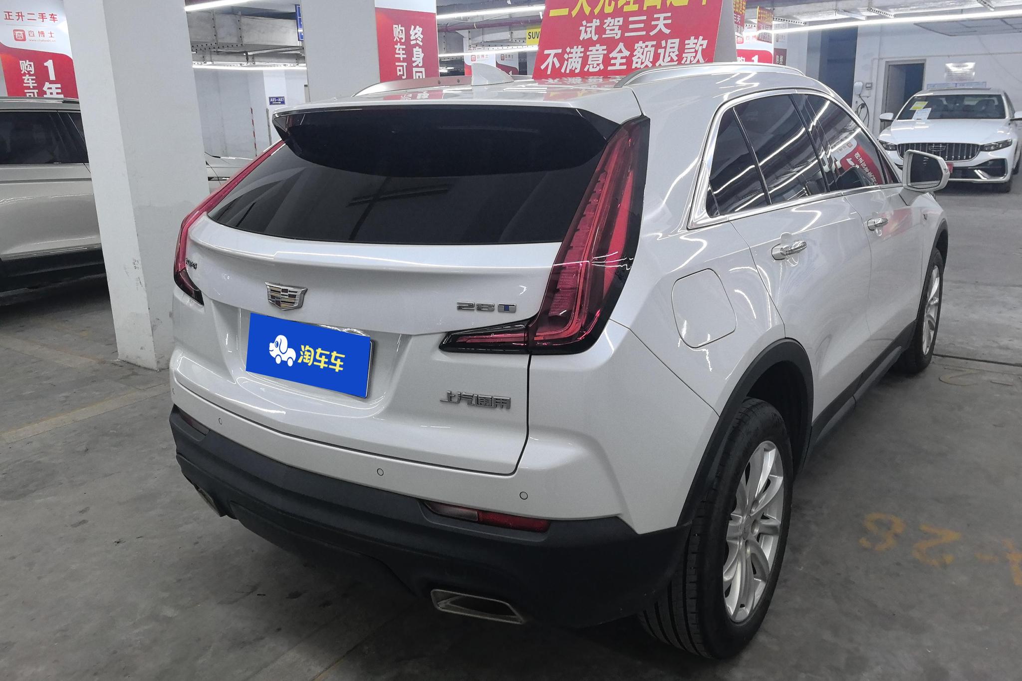 Cadillac XT4 2022 28T