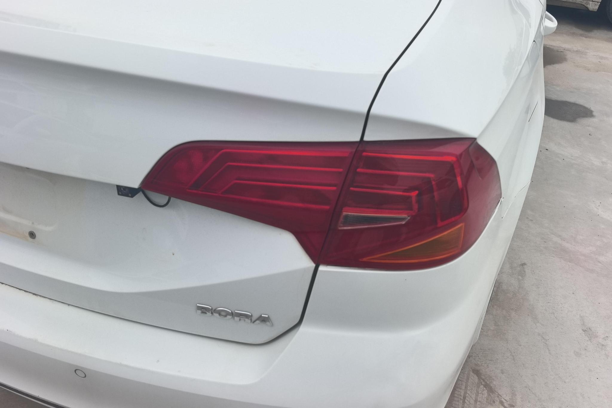 Volkswagen Bora 2017 1.6L MT Comfort