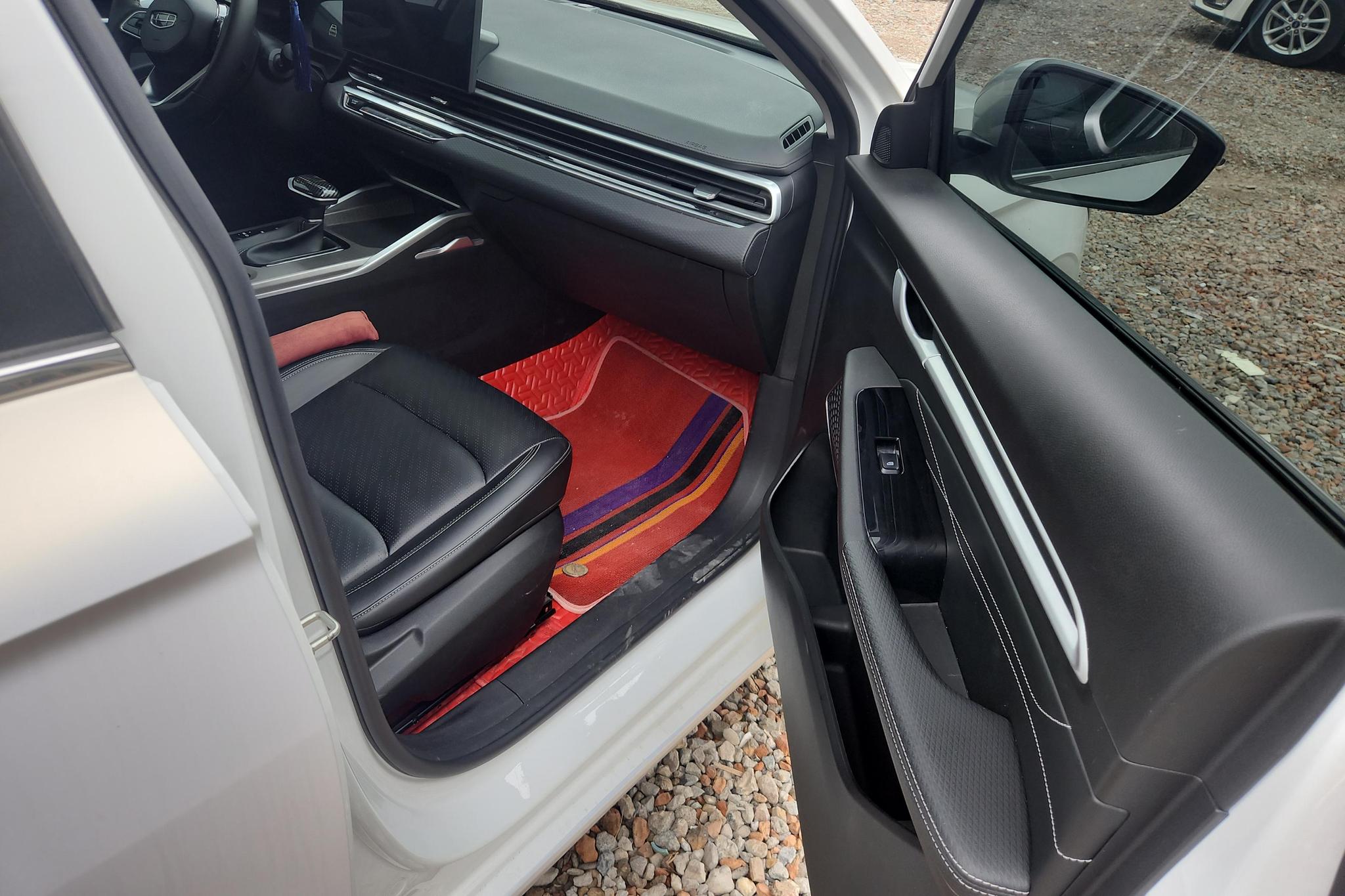 Geely Emgrand 2023 4 Champion 1.5L CVT Luxury