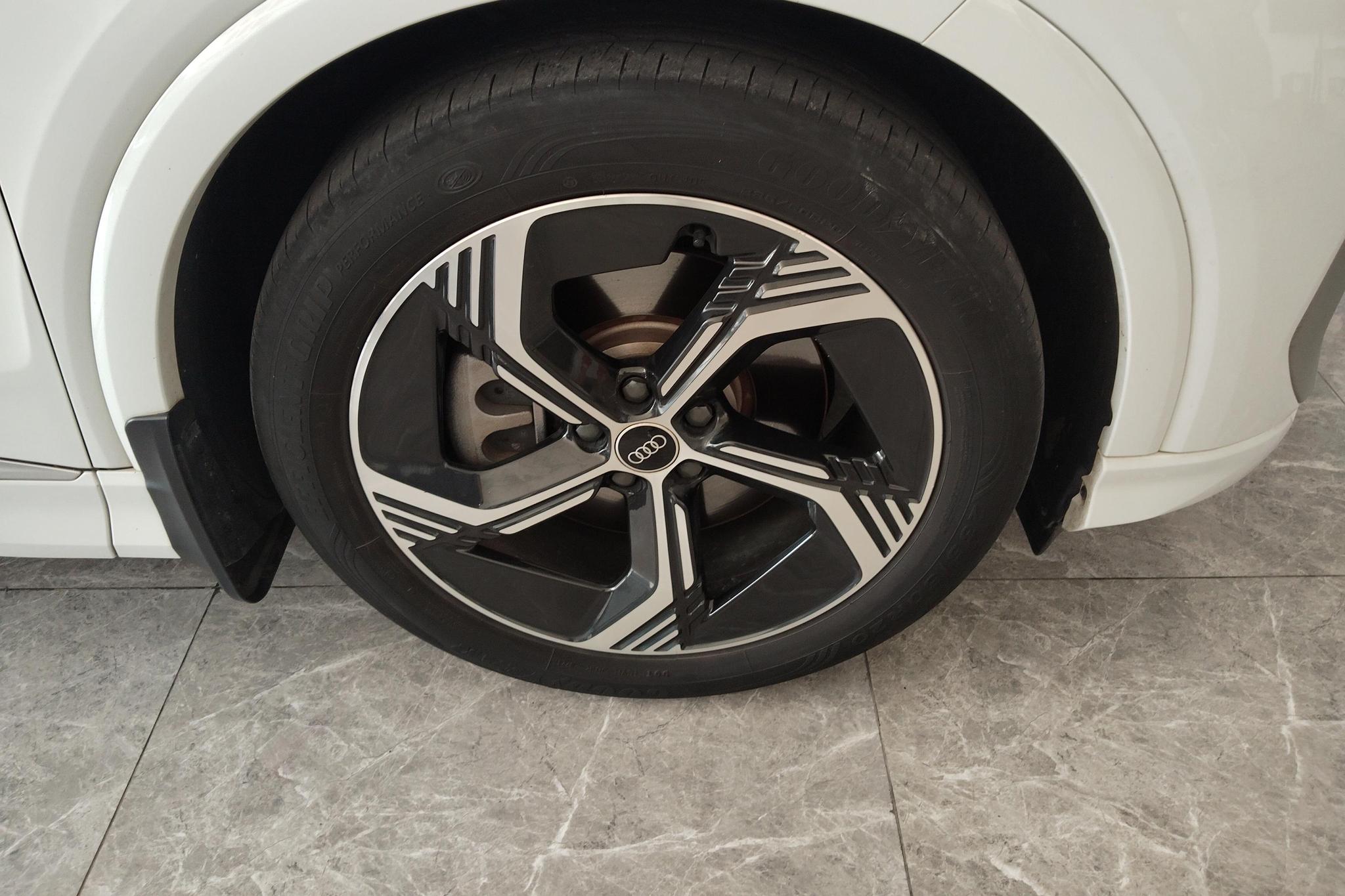 Audi Q4 e-tron 2023 50 e-tron quattro