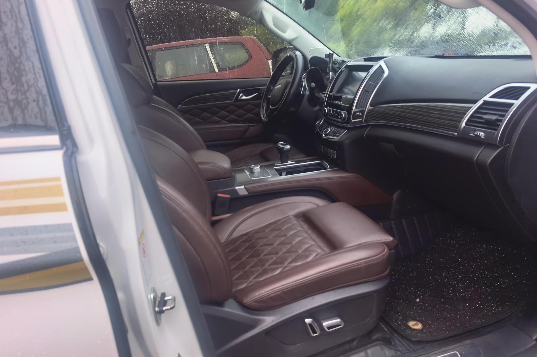 Haval H9 2020 2.0T Premium 5 мест