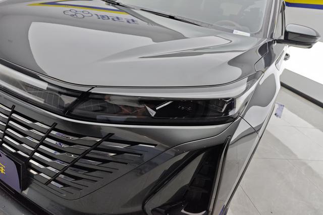 Changan CS75 PLUS 2023 1.5 T ATPremium — фото 4