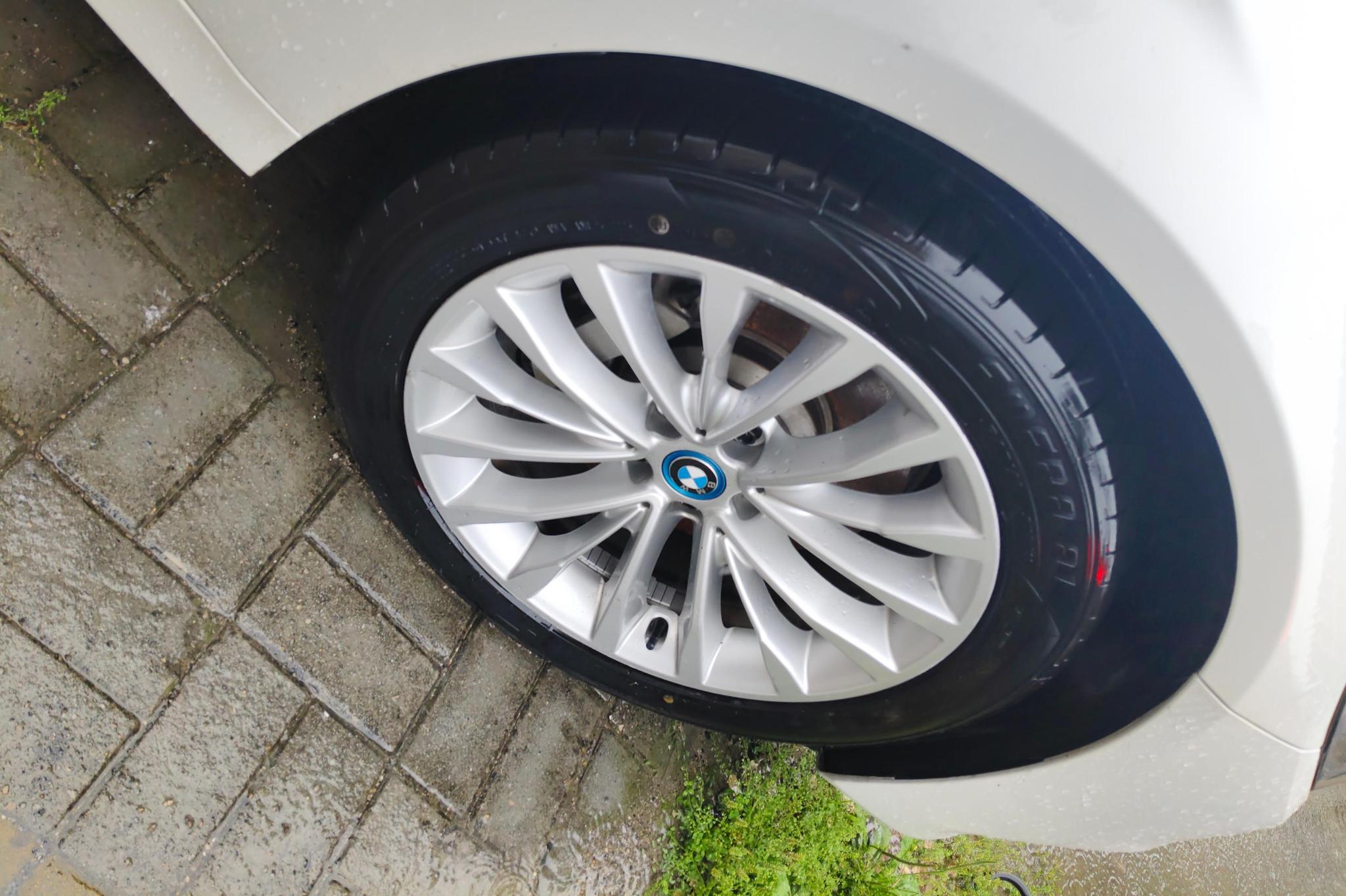 BMW 5 серииPHEV 5 PHEV 2019 530Le Luxury